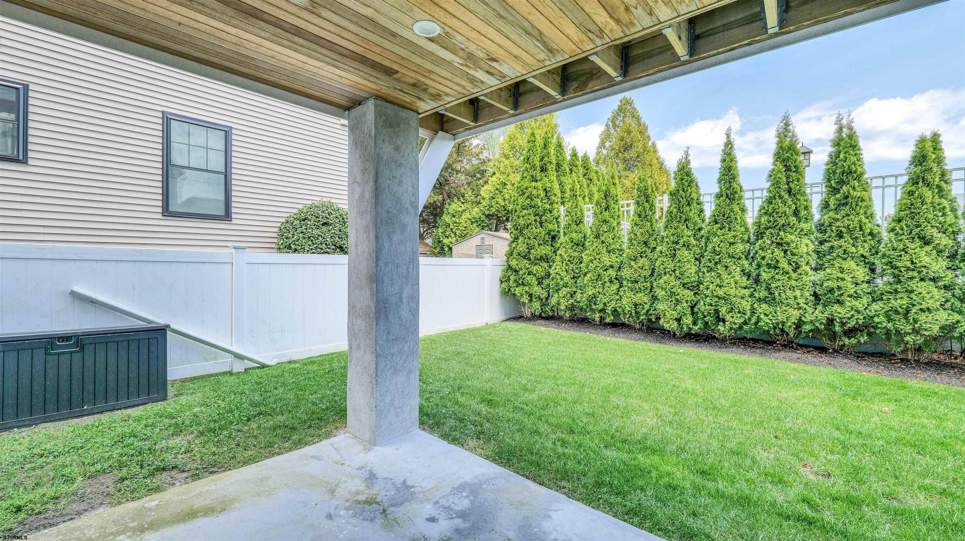 Margate, New Jersey 08402, United States, 4 Bedrooms Bedrooms, ,4 BathroomsBathrooms,Residential,Active,121632