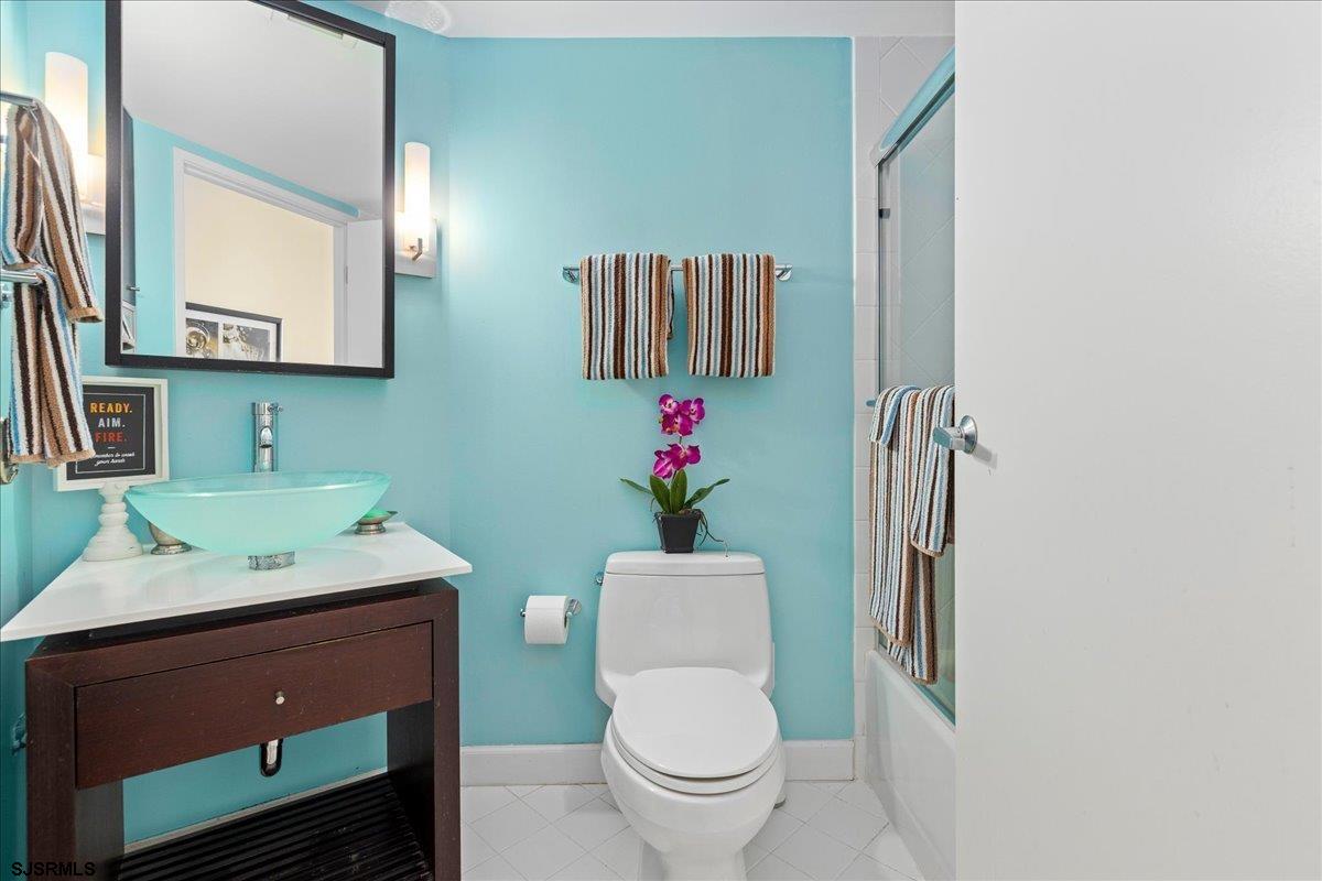 Atlantic City, New Jersey 08401, United States, 2 Bedrooms Bedrooms, ,2 BathroomsBathrooms,Residential,Active,100704