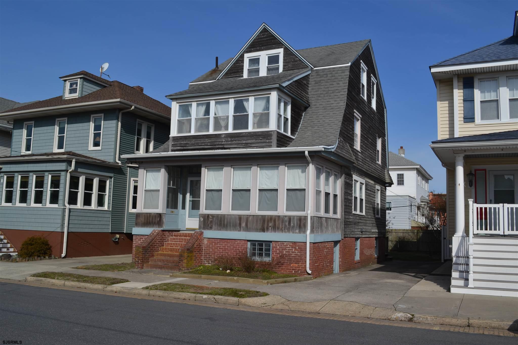 Photo 1 of 23 — 19 S Surrey, Ventnor, NJ 08406