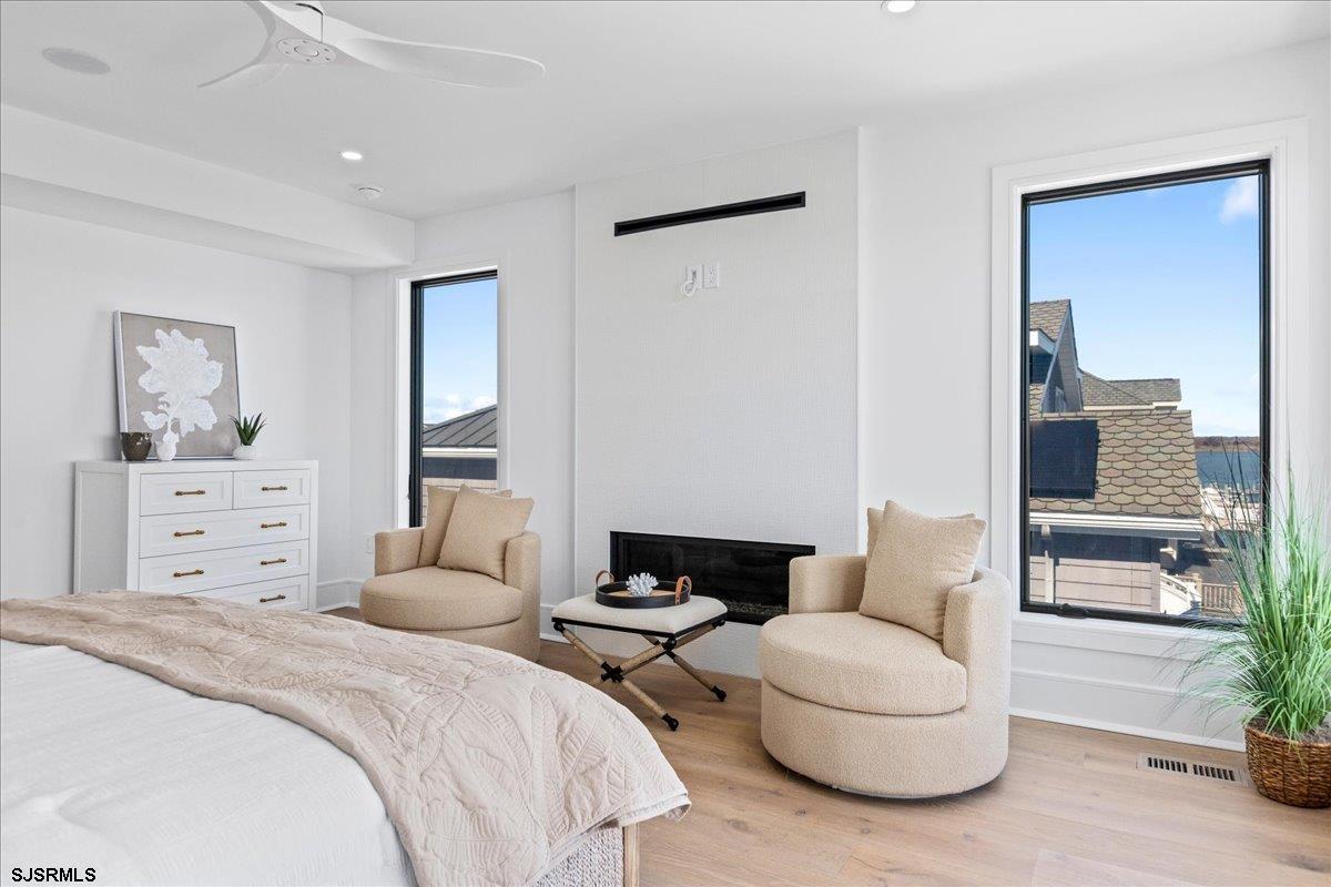 Margate, New Jersey 08402, United States, 5 Bedrooms Bedrooms, ,6 BathroomsBathrooms,Residential,Active,91966