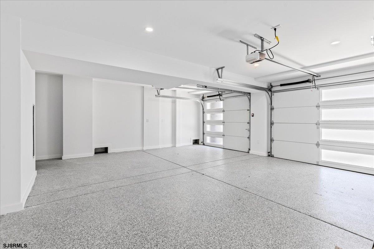 Margate, New Jersey 08402, United States, 5 Bedrooms Bedrooms, ,6 BathroomsBathrooms,Residential,Active,91966