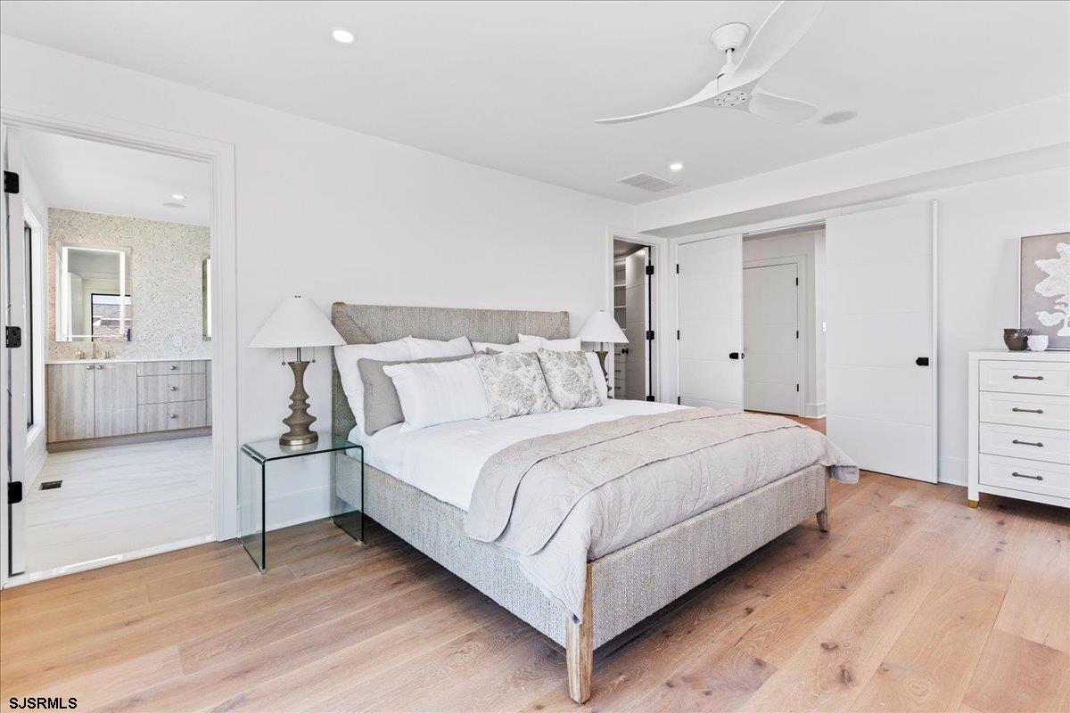 Margate, New Jersey 08402, United States, 5 Bedrooms Bedrooms, ,6 BathroomsBathrooms,Residential,Active,91966