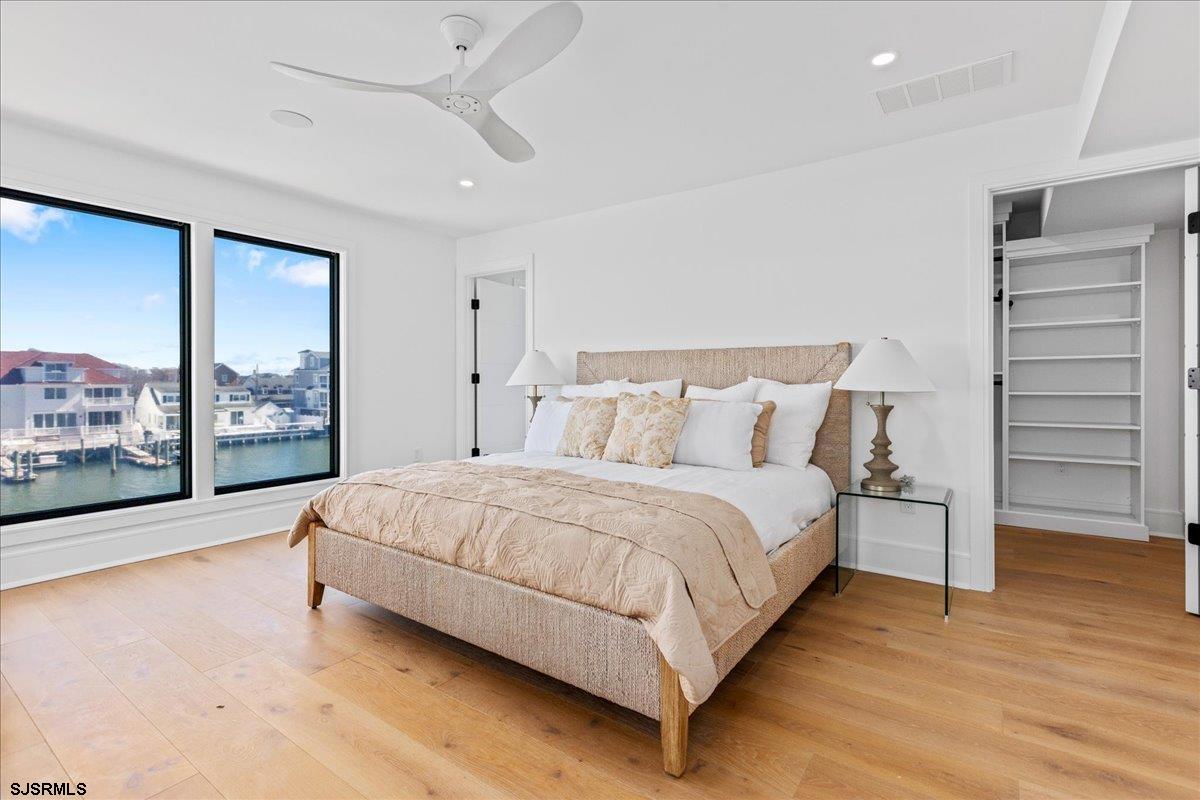 Margate, New Jersey 08402, United States, 5 Bedrooms Bedrooms, ,6 BathroomsBathrooms,Residential,Active,91966