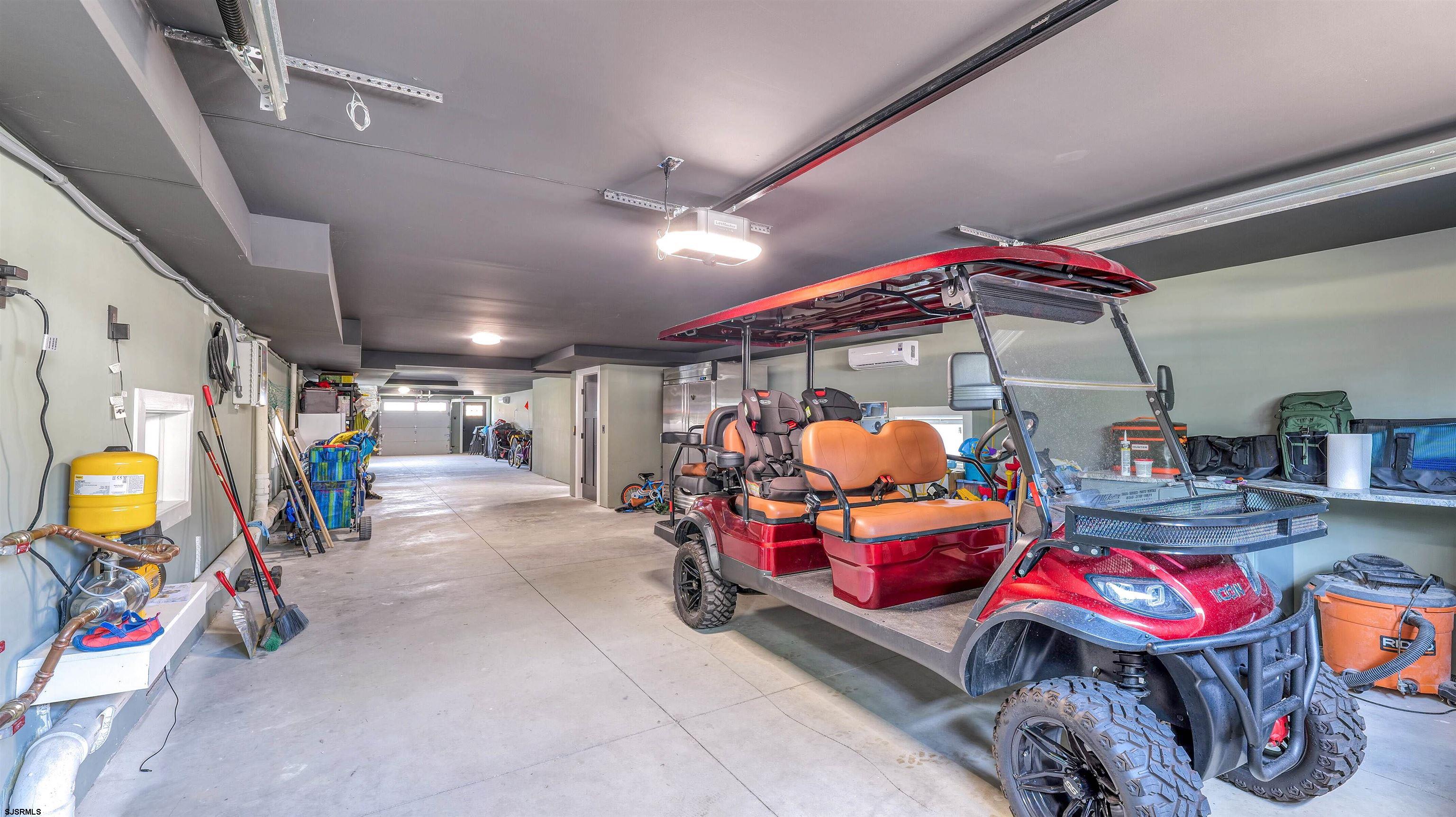 Ventnor, New Jersey 08406, United States, 6 Bedrooms Bedrooms, ,5 BathroomsBathrooms,Residential,Active,194641