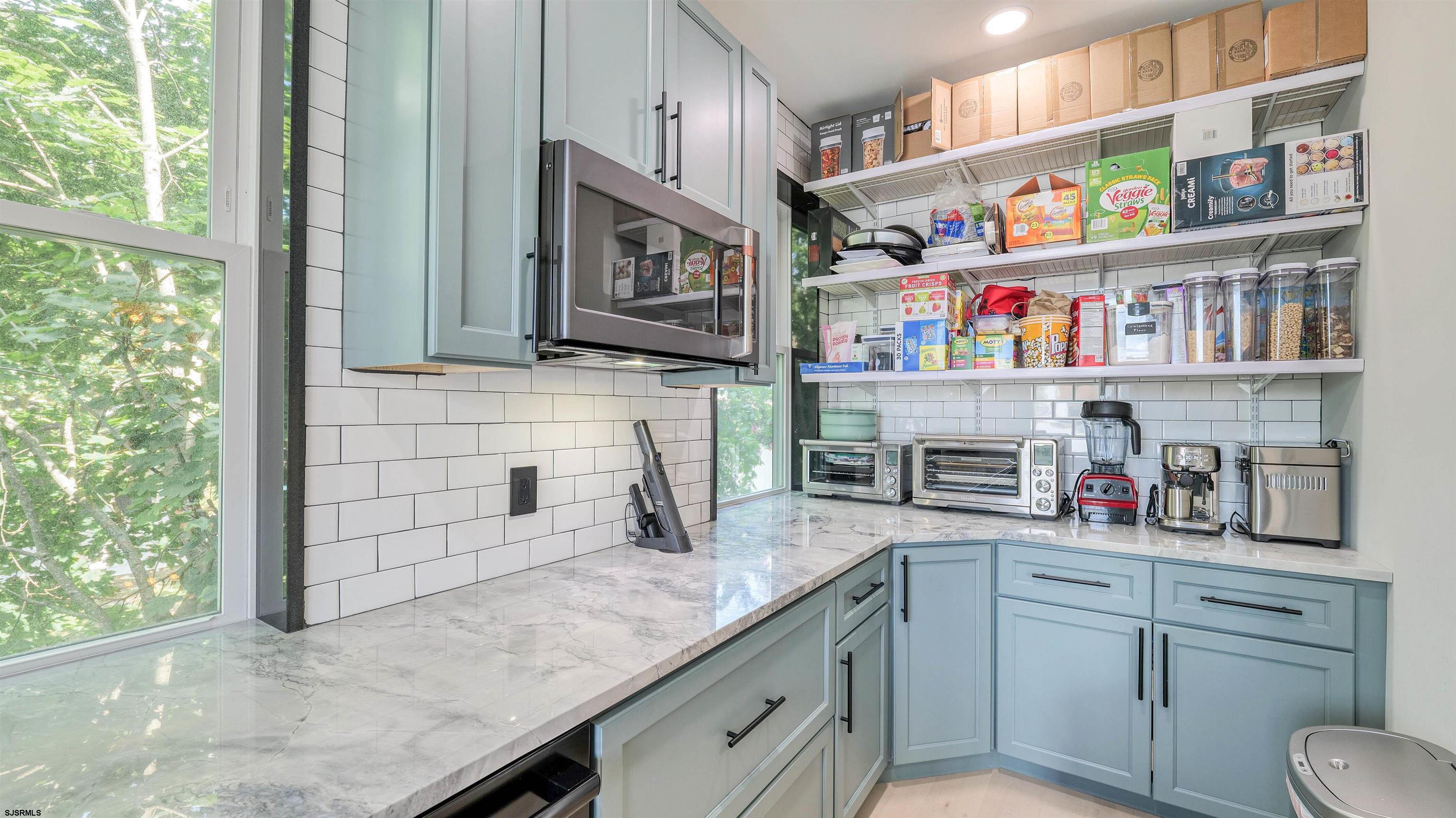 Ventnor, New Jersey 08406, United States, 6 Bedrooms Bedrooms, ,5 BathroomsBathrooms,Residential,Active,194641