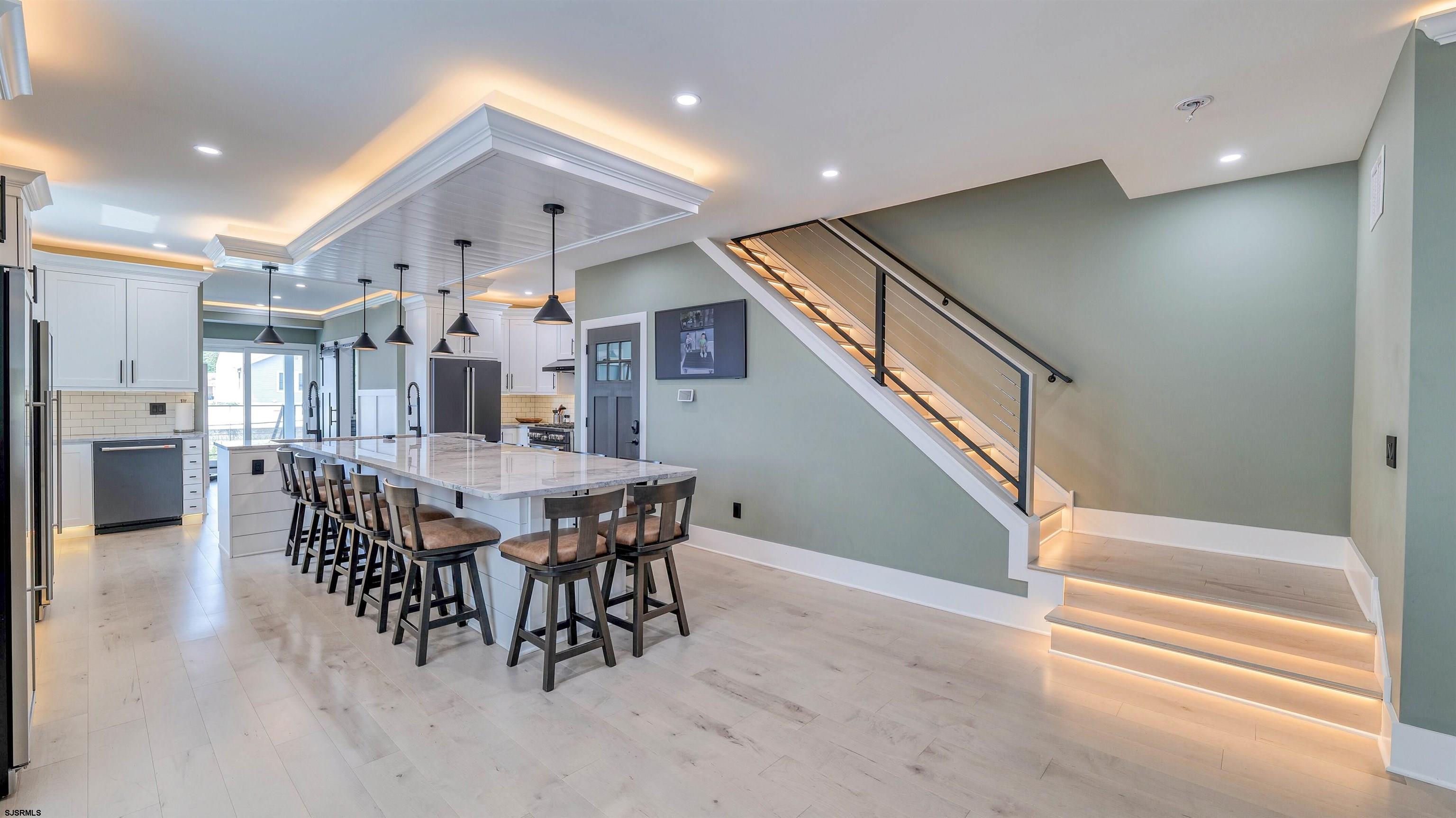 Ventnor, New Jersey 08406, United States, 6 Bedrooms Bedrooms, ,5 BathroomsBathrooms,Residential,Active,194641