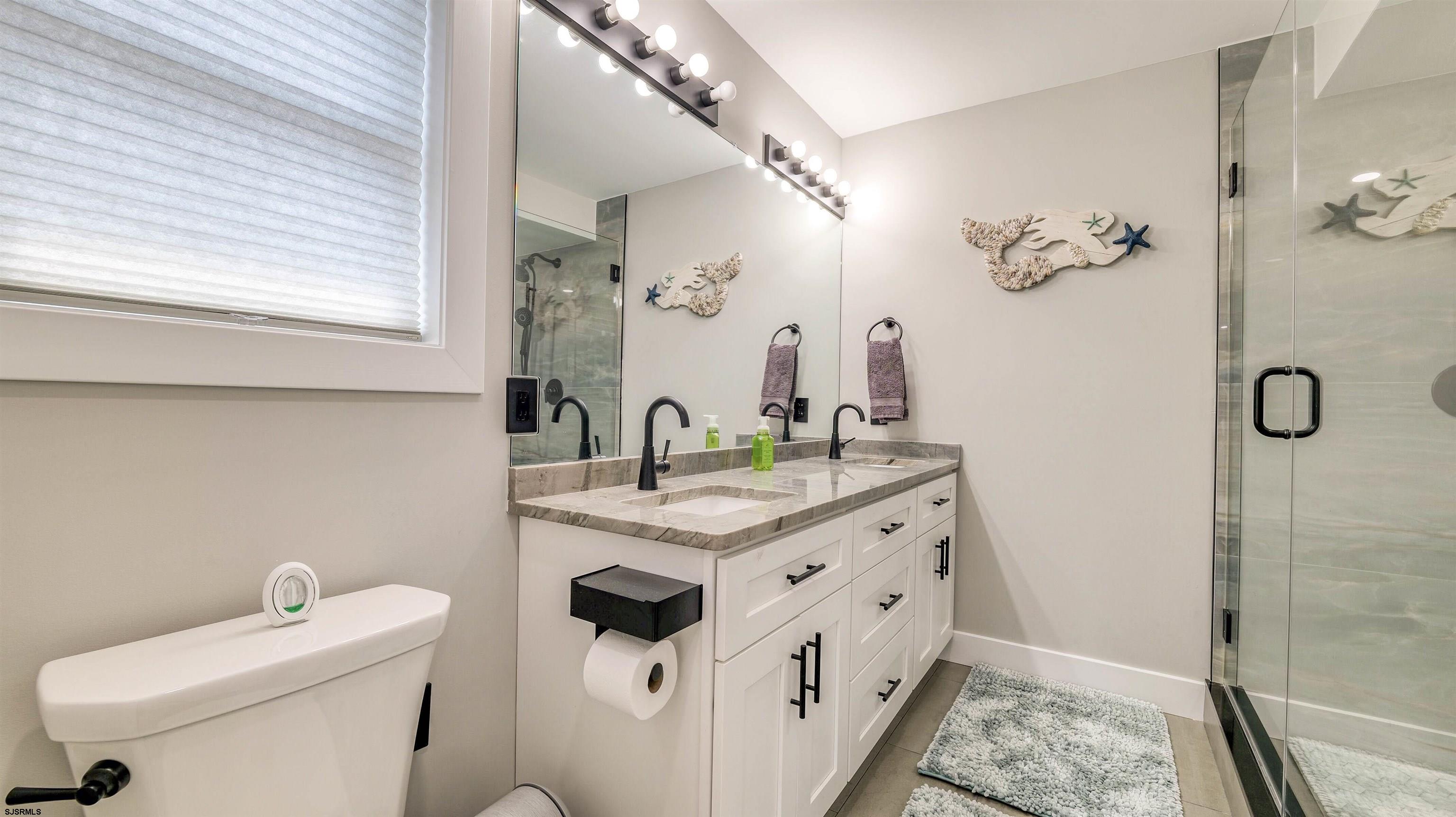 Ventnor, New Jersey 08406, United States, 6 Bedrooms Bedrooms, ,5 BathroomsBathrooms,Residential,Active,194641