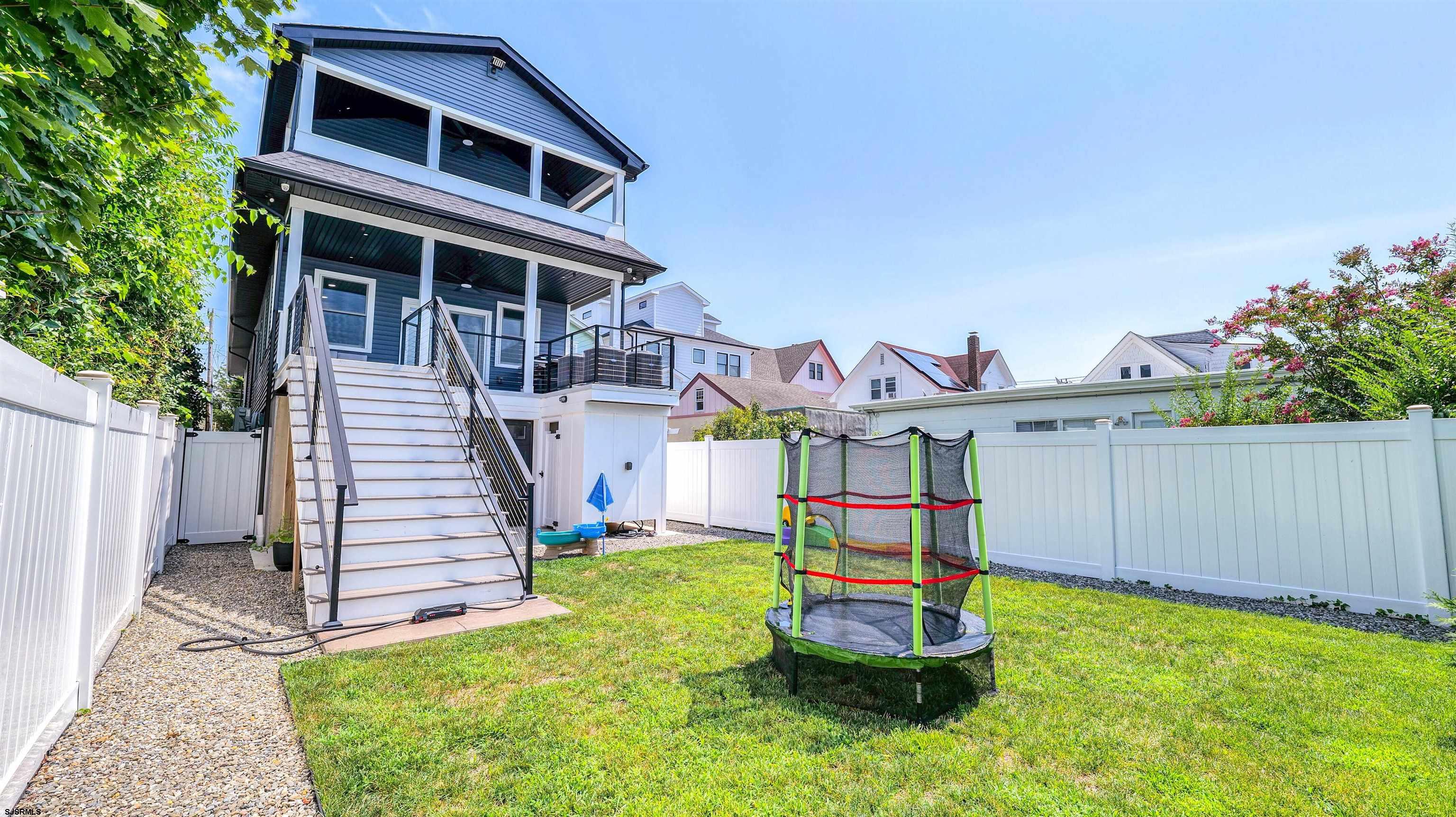 Ventnor, New Jersey 08406, United States, 6 Bedrooms Bedrooms, ,5 BathroomsBathrooms,Residential,Active,194641