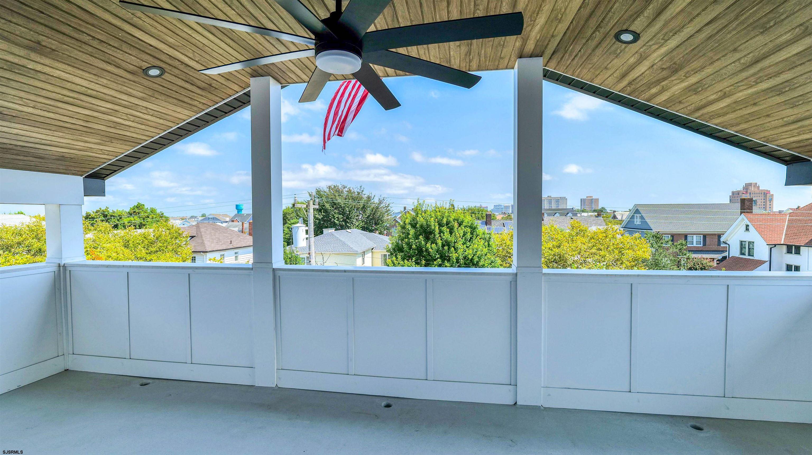 Ventnor, New Jersey 08406, United States, 6 Bedrooms Bedrooms, ,5 BathroomsBathrooms,Residential,Active,194641