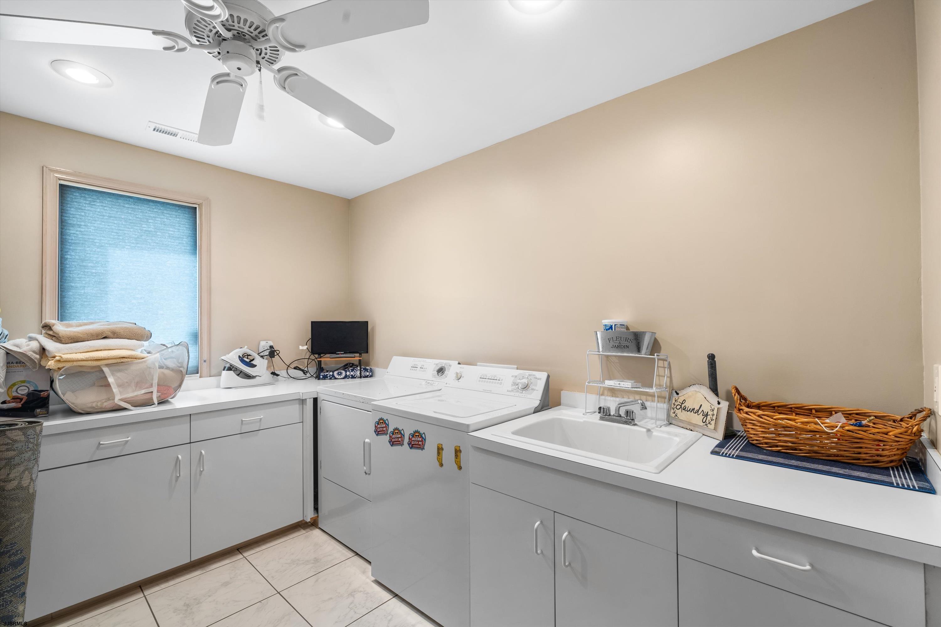 Ocean City, New Jersey 08226, United States, 4 Bedrooms Bedrooms, ,5 BathroomsBathrooms,Residential,Active,210325