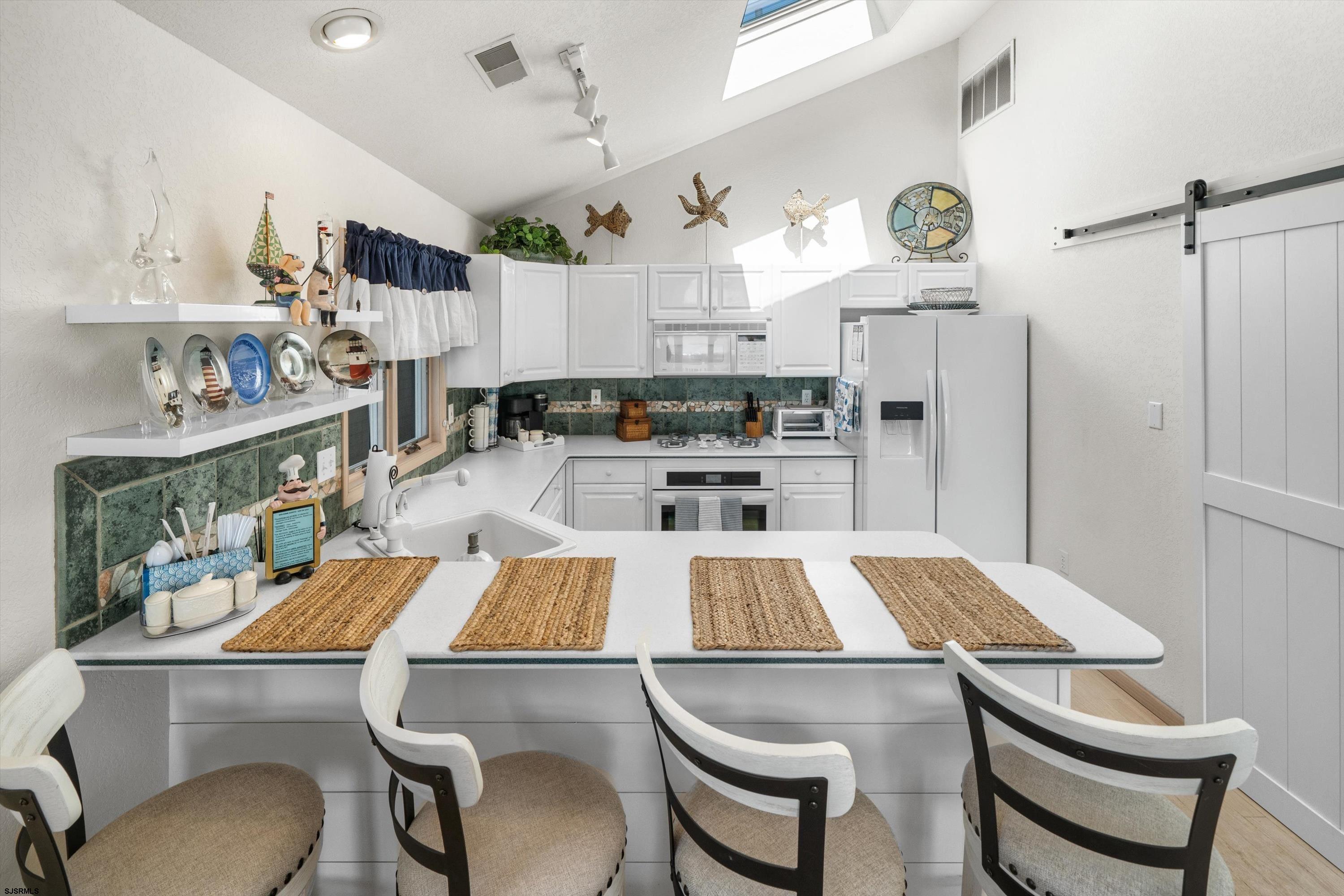 Ocean City, New Jersey 08226, United States, 4 Bedrooms Bedrooms, ,5 BathroomsBathrooms,Residential,Active,210325