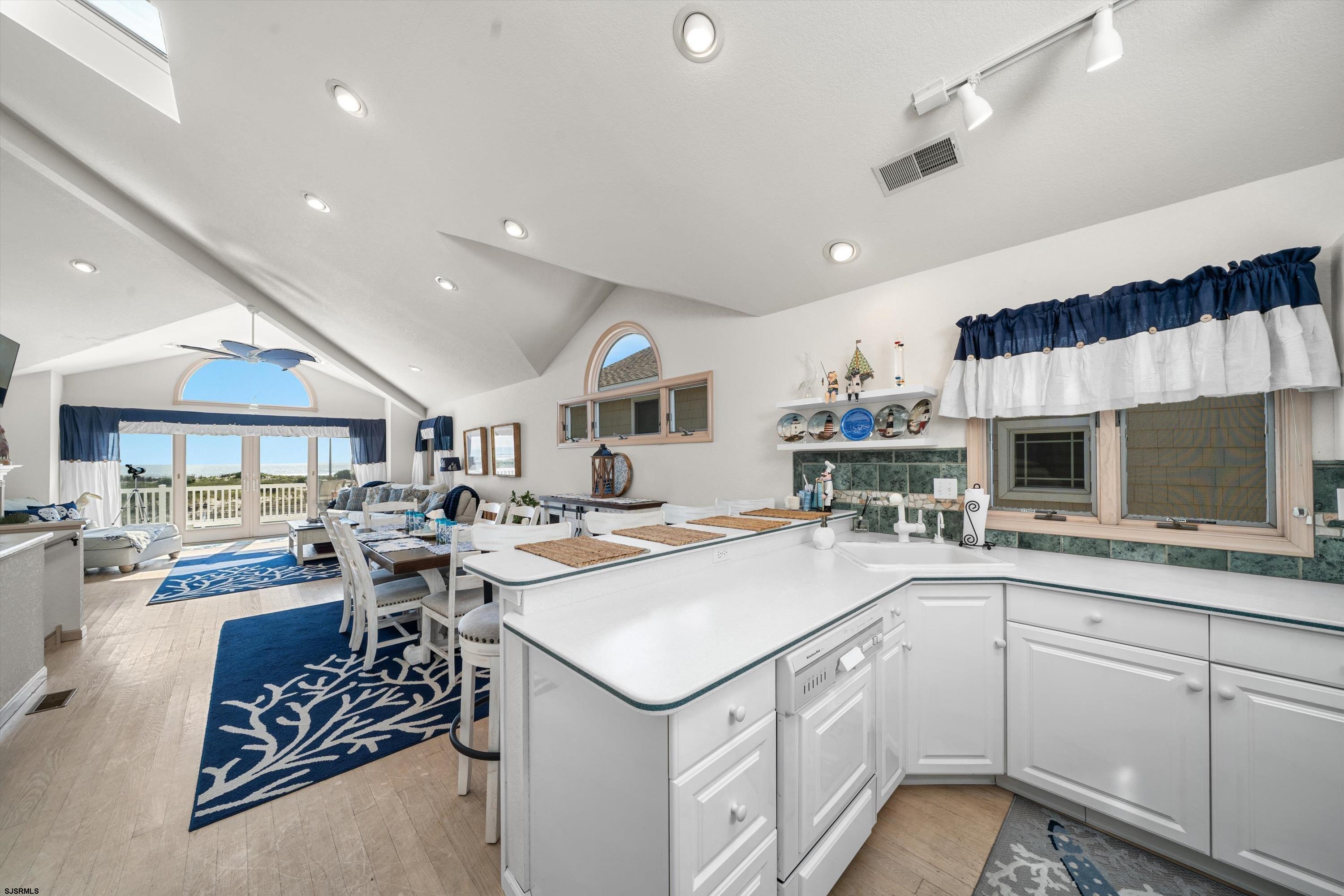 Ocean City, New Jersey 08226, United States, 4 Bedrooms Bedrooms, ,5 BathroomsBathrooms,Residential,Active,210325