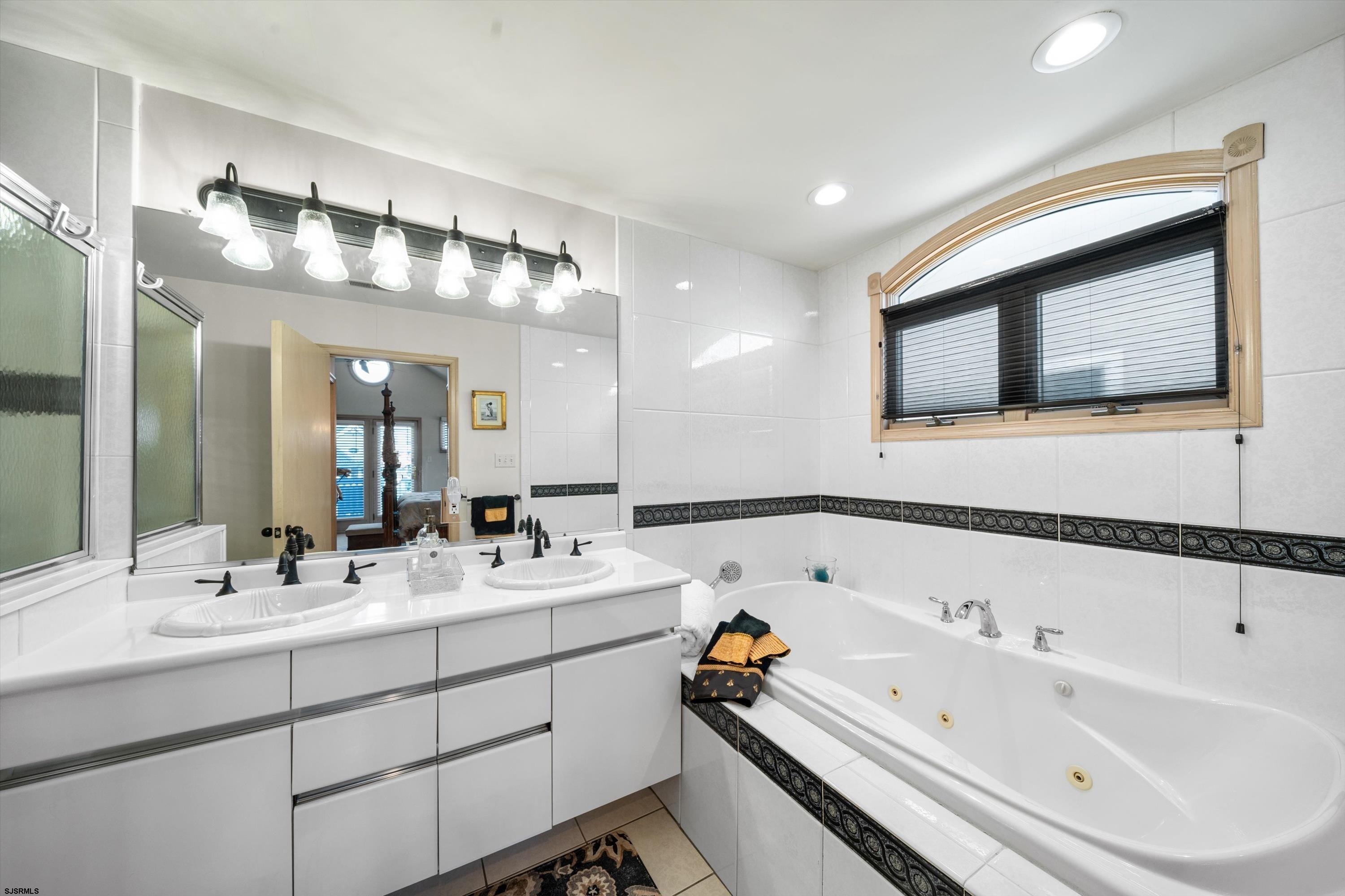 Ocean City, New Jersey 08226, United States, 4 Bedrooms Bedrooms, ,5 BathroomsBathrooms,Residential,Active,210325