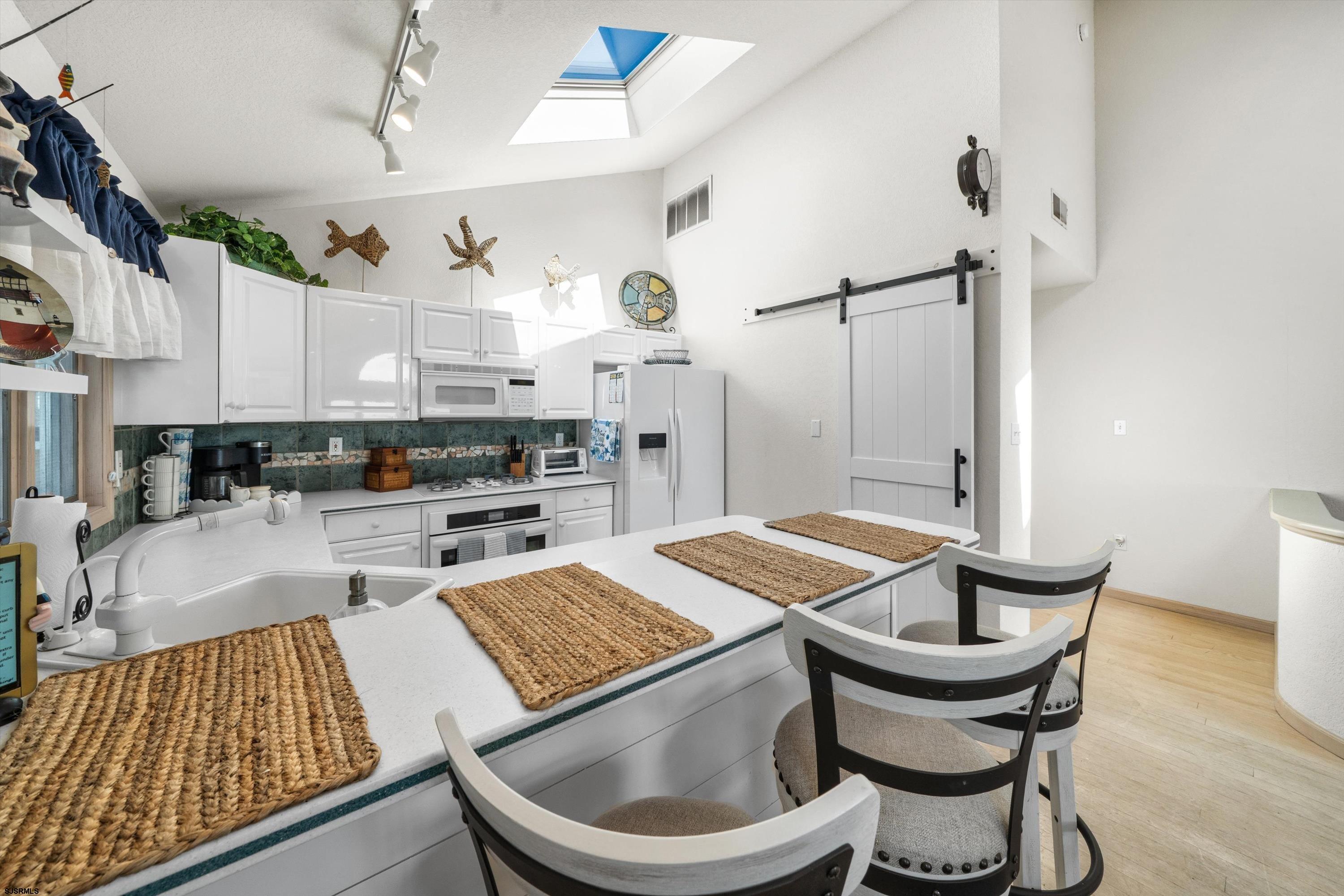 Ocean City, New Jersey 08226, United States, 4 Bedrooms Bedrooms, ,5 BathroomsBathrooms,Residential,Active,210325