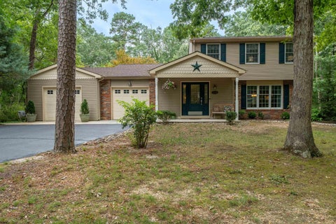 Photo of 5928 Hickory ST, Mays Landing, NJ 08330 (MLS # 610901)