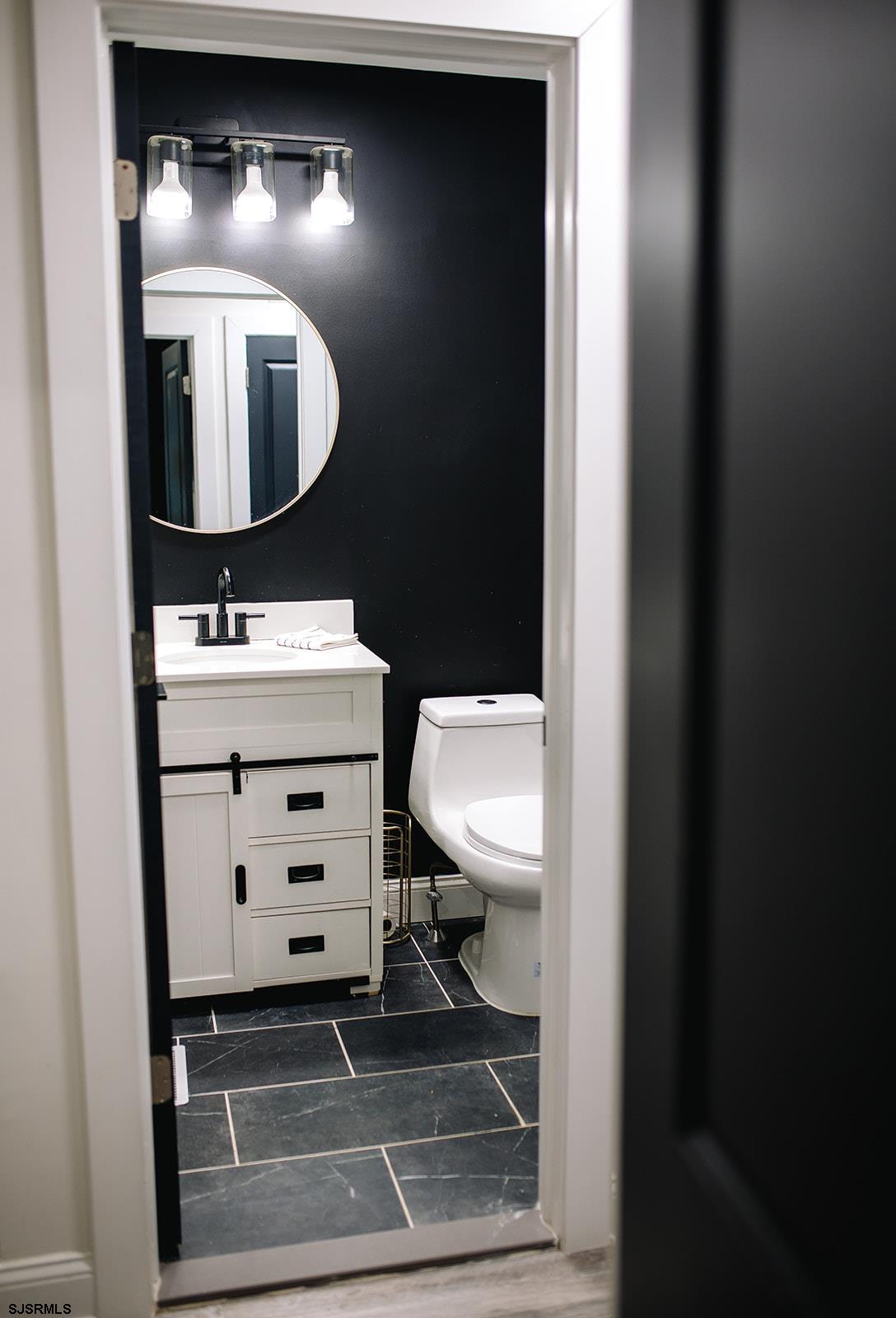 Ventnor, New Jersey 08406, United States, 3 Bedrooms Bedrooms, ,3 BathroomsBathrooms,Residential,Active,201967