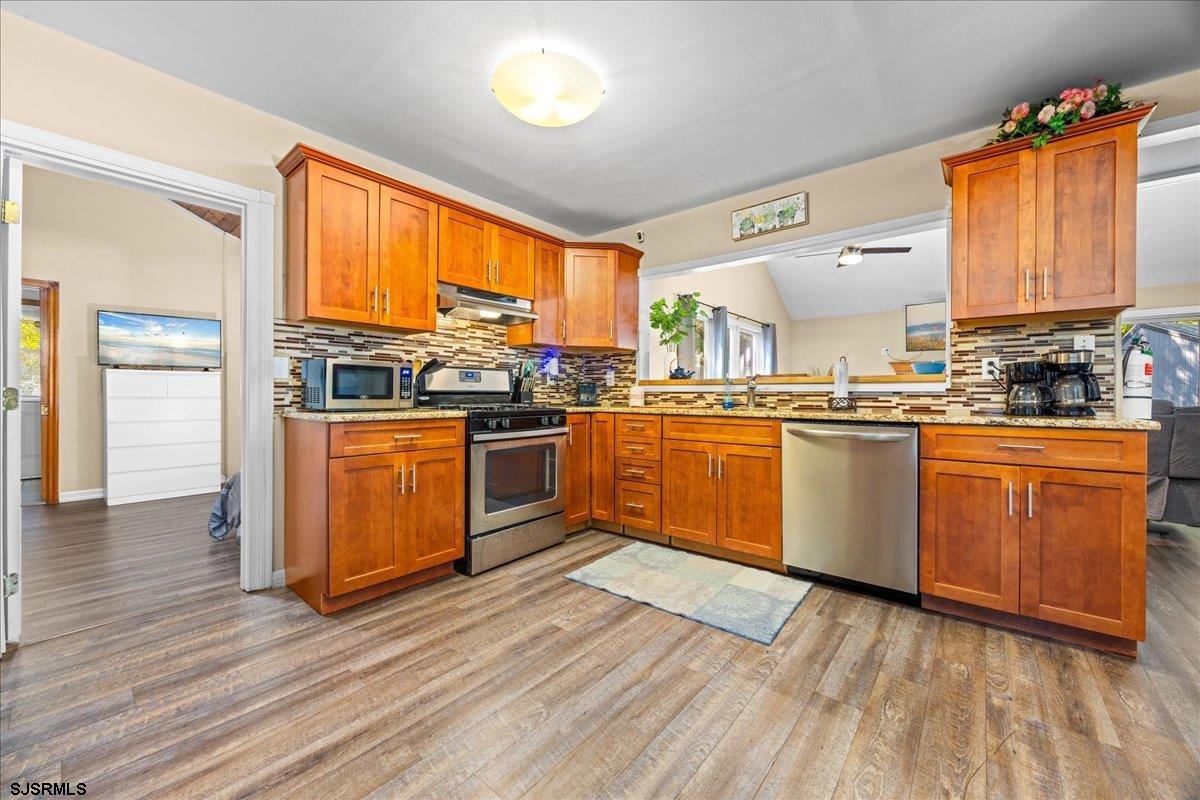 Absecon, New Jersey 08201, United States, 5 Bedrooms Bedrooms, ,3 BathroomsBathrooms,Residential,Active,210463