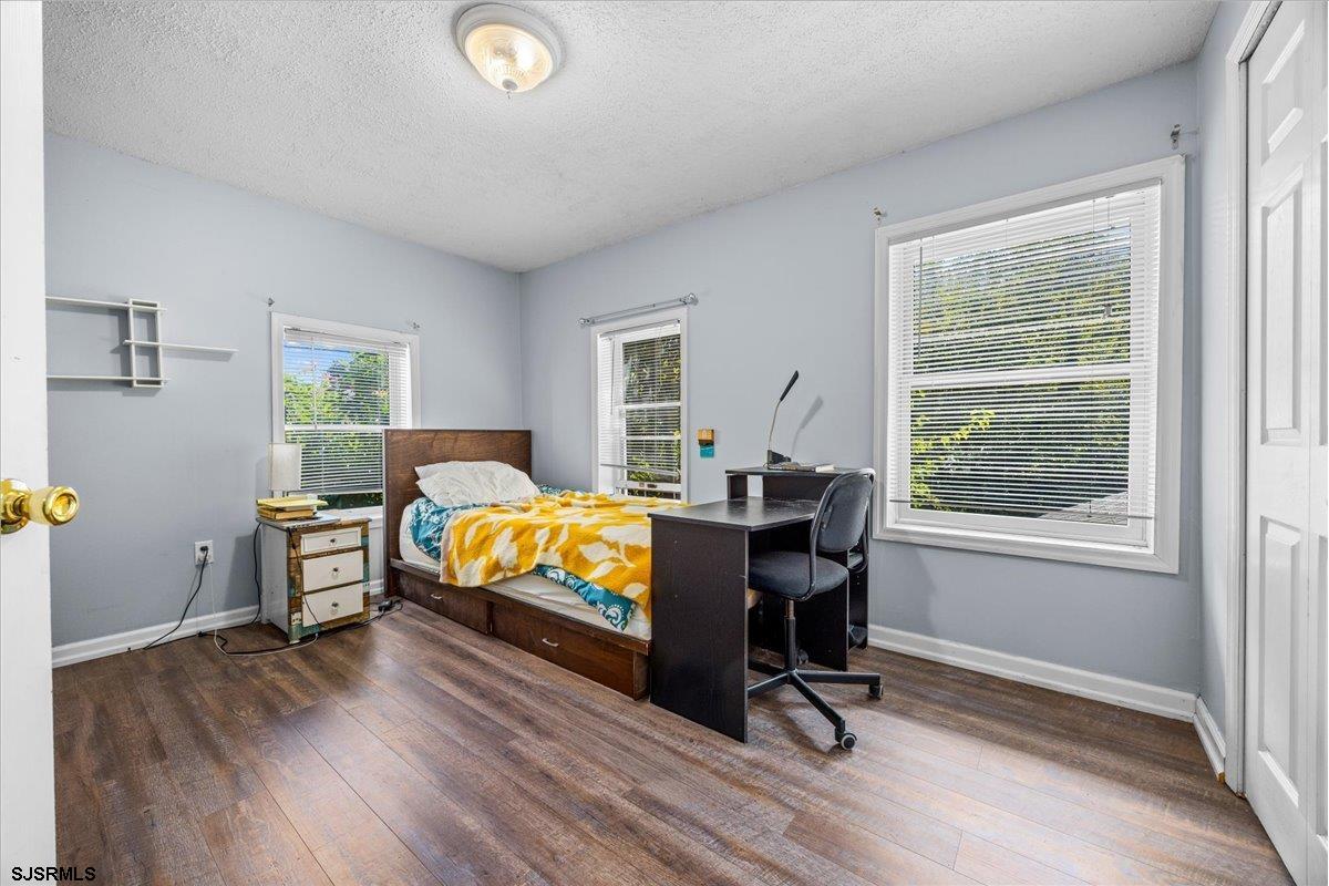 Absecon, New Jersey 08201, United States, 5 Bedrooms Bedrooms, ,3 BathroomsBathrooms,Residential,Active,210463