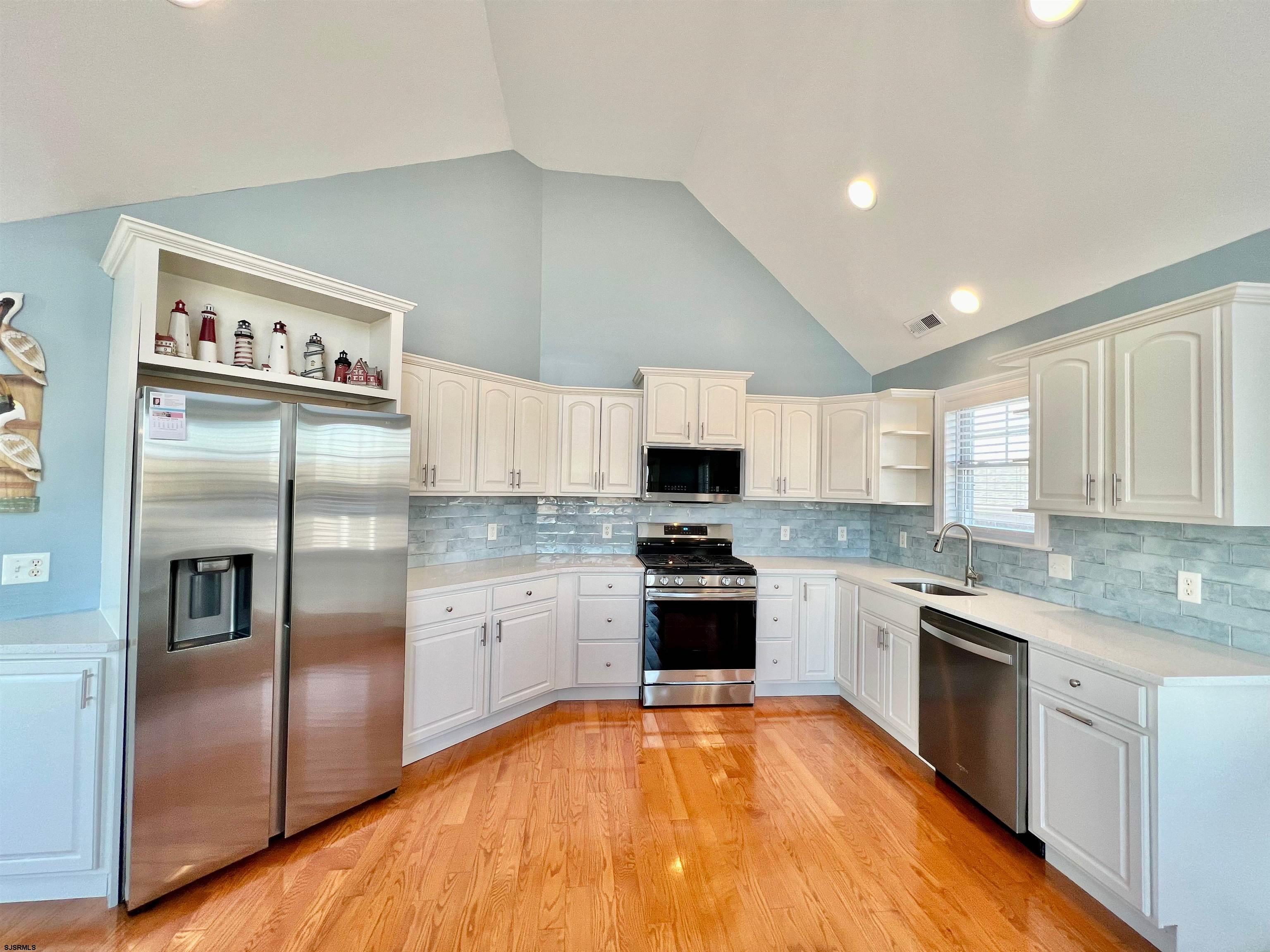 Ocean City, New Jersey 08226, United States, 4 Bedrooms Bedrooms, ,4 BathroomsBathrooms,Residential,Pending,78229