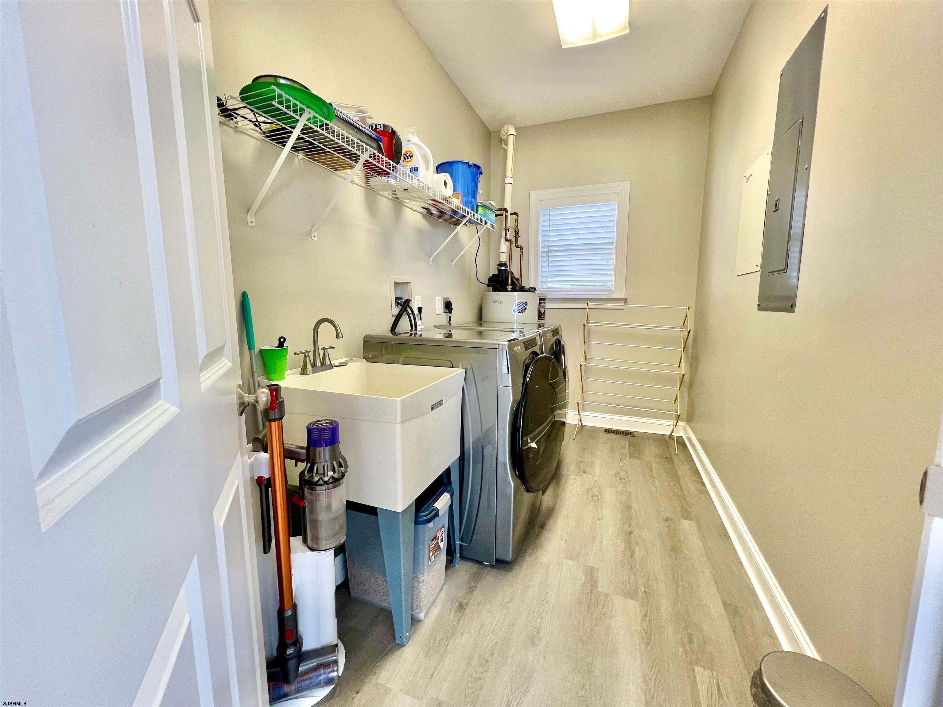 Ocean City, New Jersey 08226, United States, 4 Bedrooms Bedrooms, ,4 BathroomsBathrooms,Residential,Pending,78229