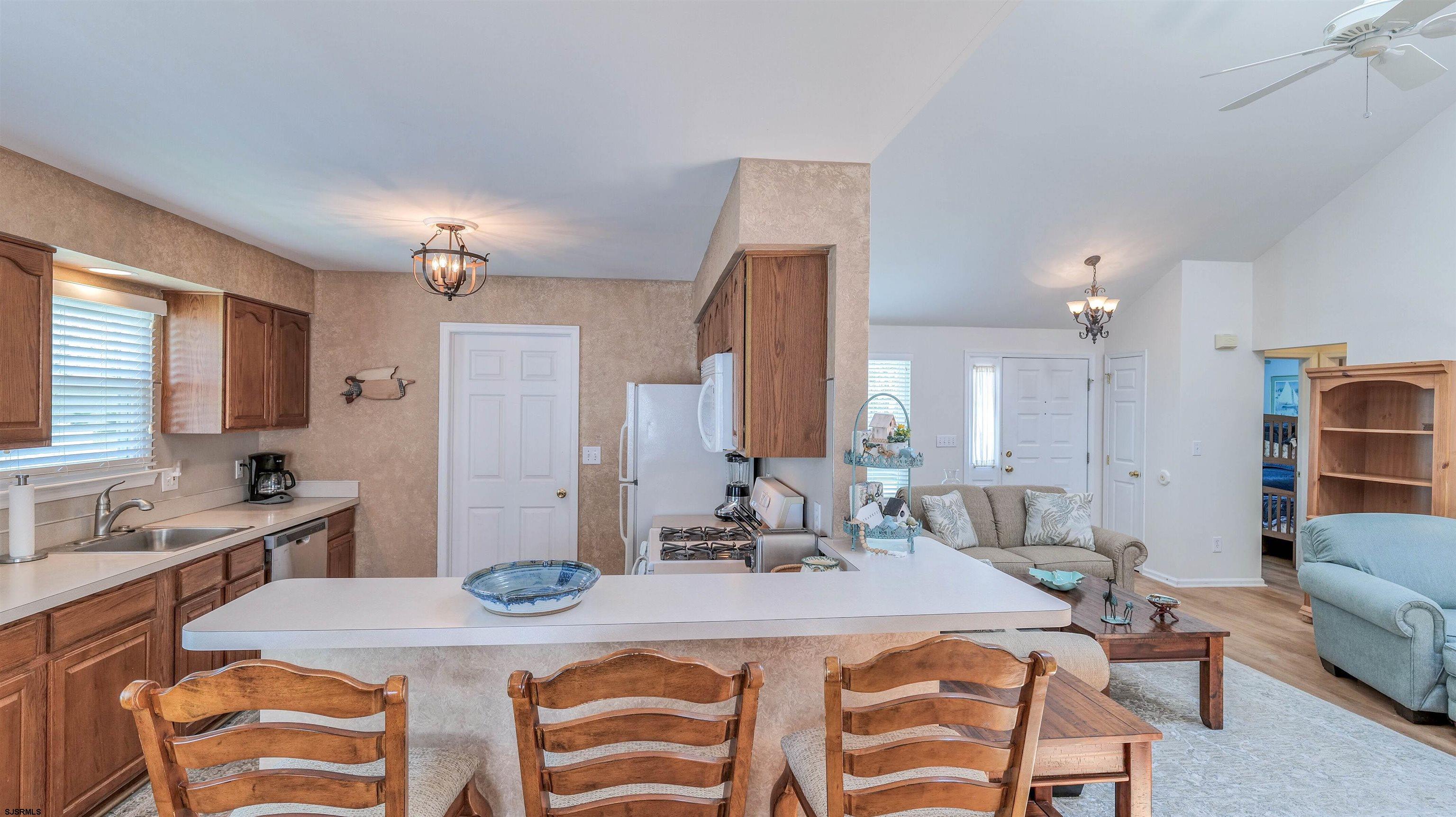 Egg Harbor Township, New Jersey 08234, United States, 3 Bedrooms Bedrooms, ,2 BathroomsBathrooms,Residential,Active,162810