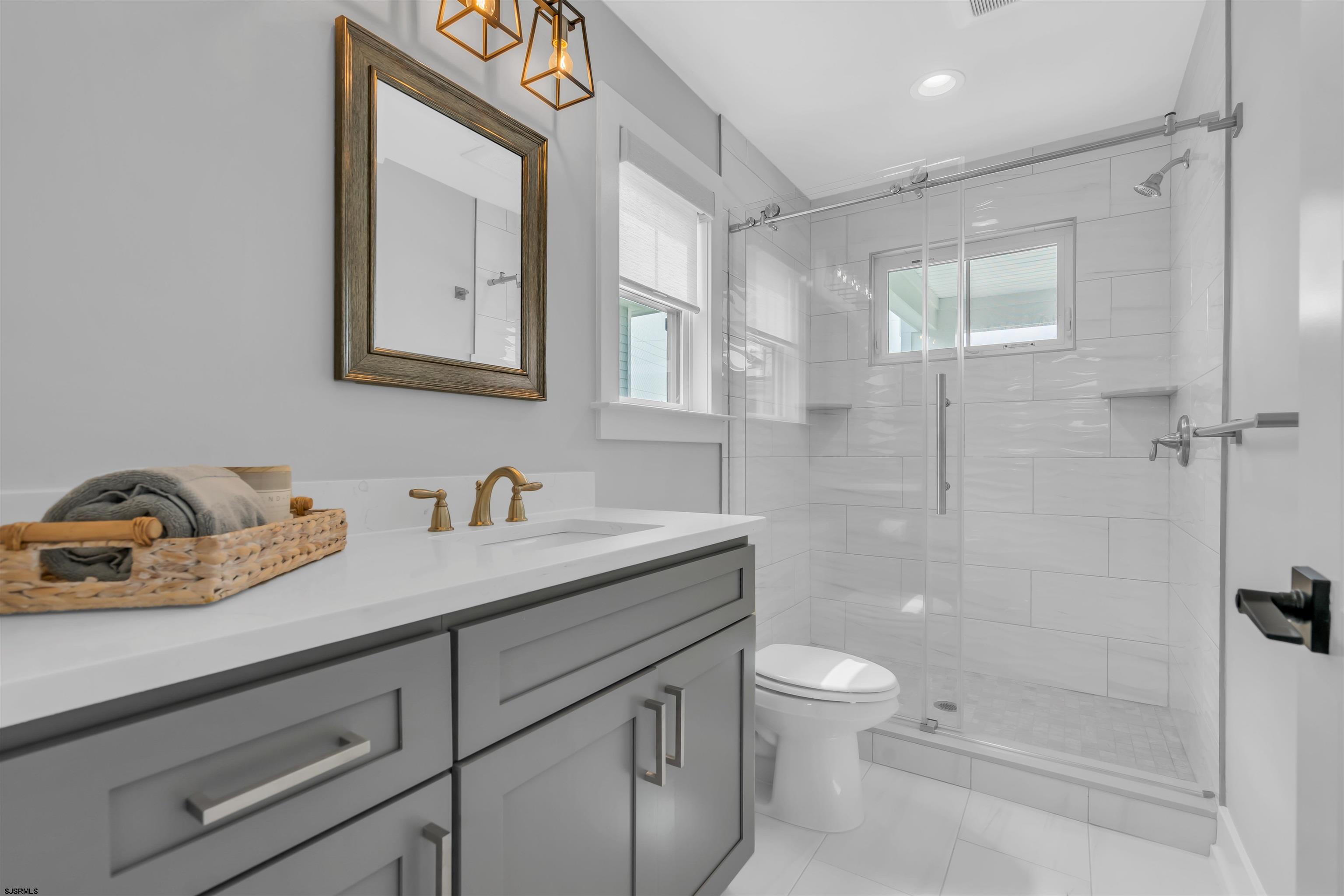 Ocean City, New Jersey 08226, United States, 6 Bedrooms Bedrooms, ,5 BathroomsBathrooms,Residential,Pending,46563