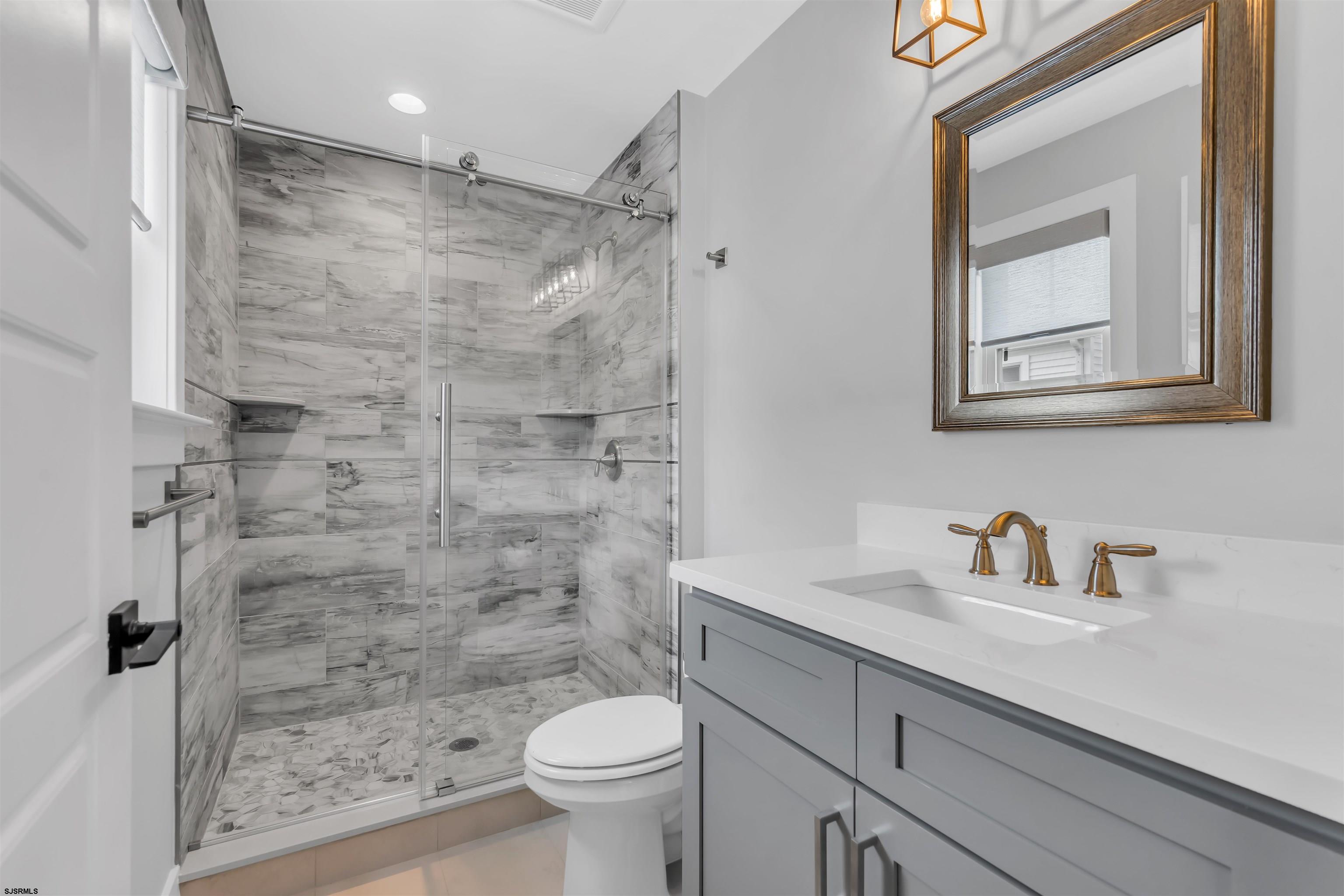 Ocean City, New Jersey 08226, United States, 6 Bedrooms Bedrooms, ,5 BathroomsBathrooms,Residential,Pending,46563