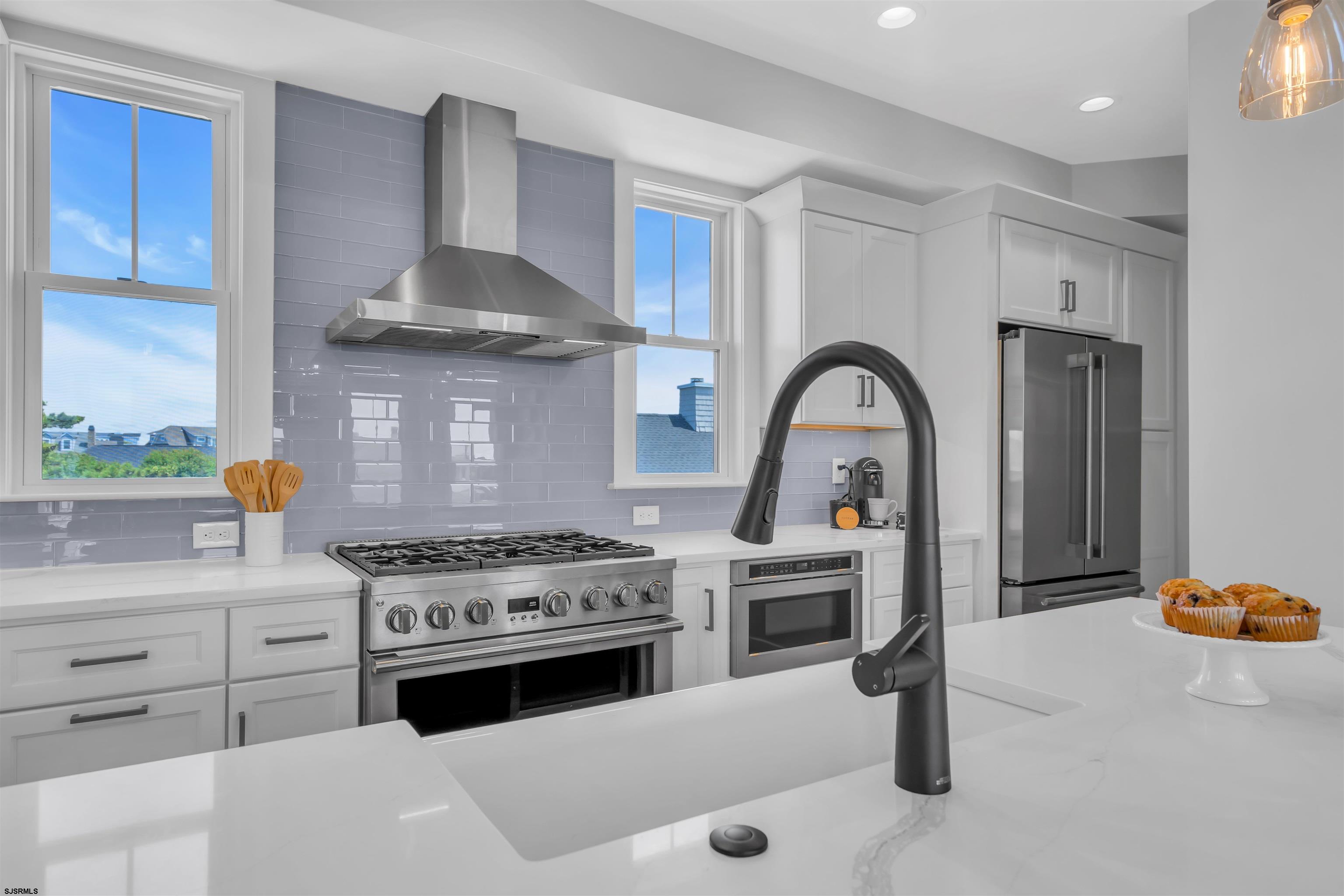 Ocean City, New Jersey 08226, United States, 6 Bedrooms Bedrooms, ,5 BathroomsBathrooms,Residential,Pending,46563