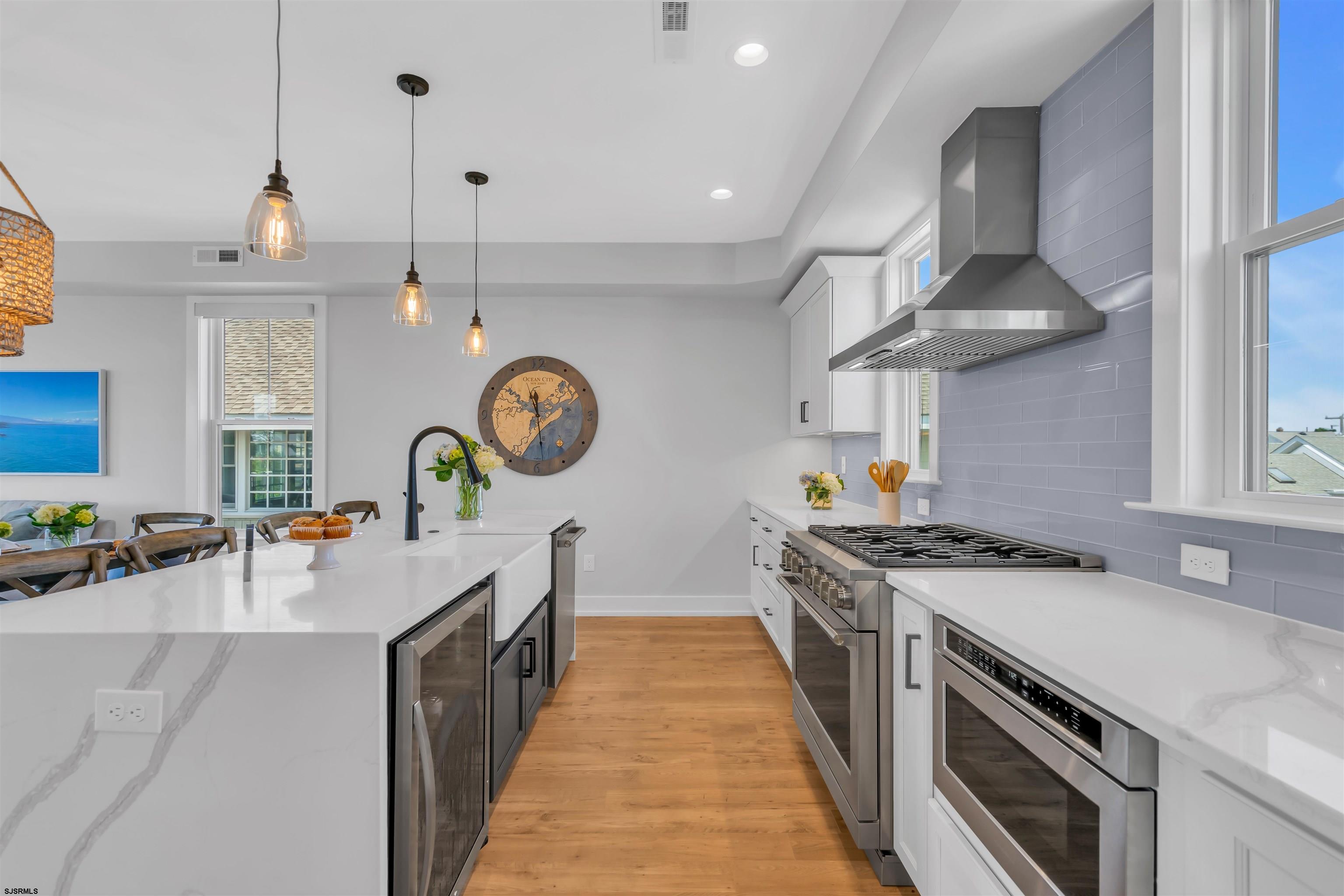 Ocean City, New Jersey 08226, United States, 6 Bedrooms Bedrooms, ,5 BathroomsBathrooms,Residential,Pending,46563