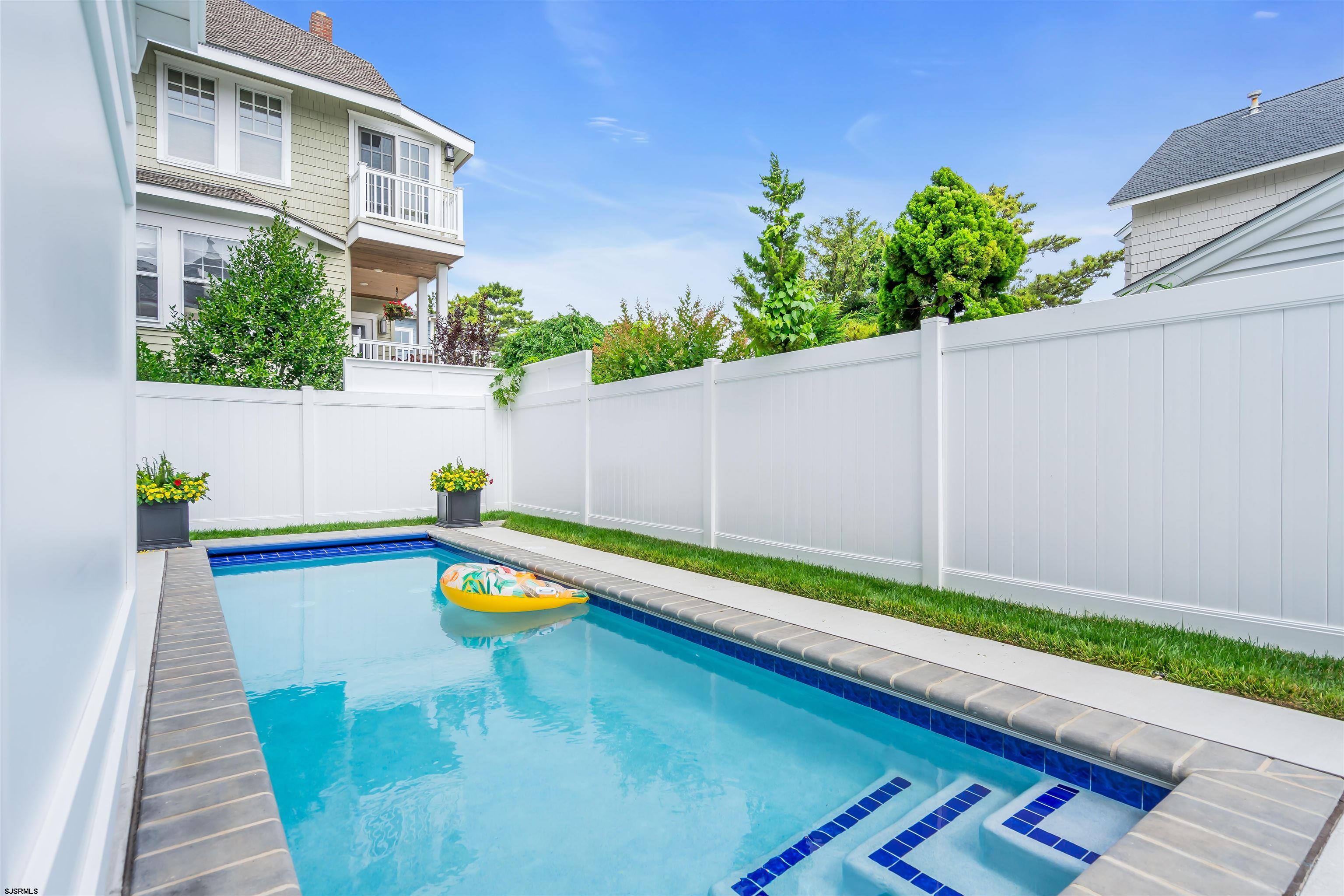 Ocean City, New Jersey 08226, United States, 6 Bedrooms Bedrooms, ,5 BathroomsBathrooms,Residential,Pending,46563