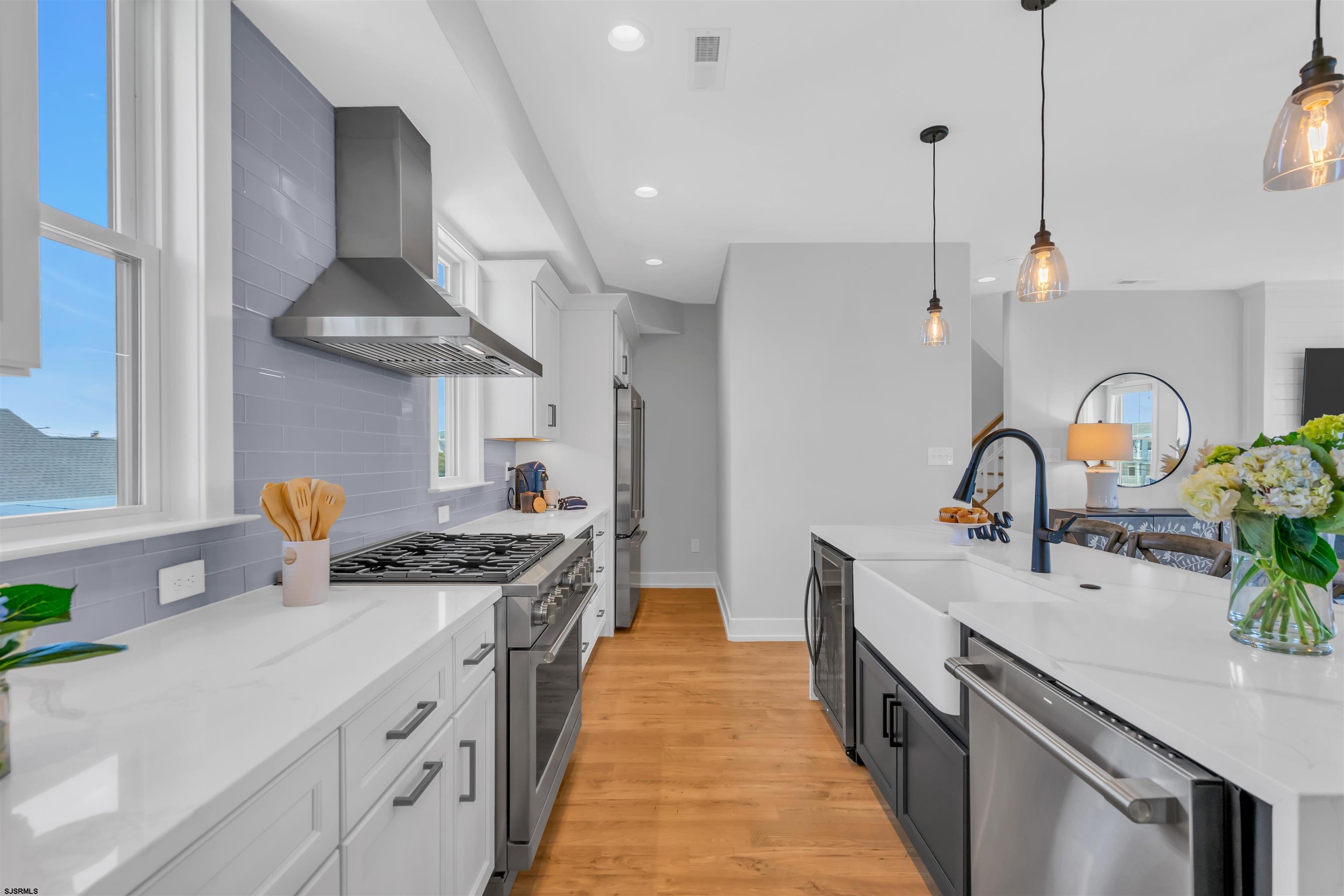 Ocean City, New Jersey 08226, United States, 6 Bedrooms Bedrooms, ,5 BathroomsBathrooms,Residential,Pending,46563