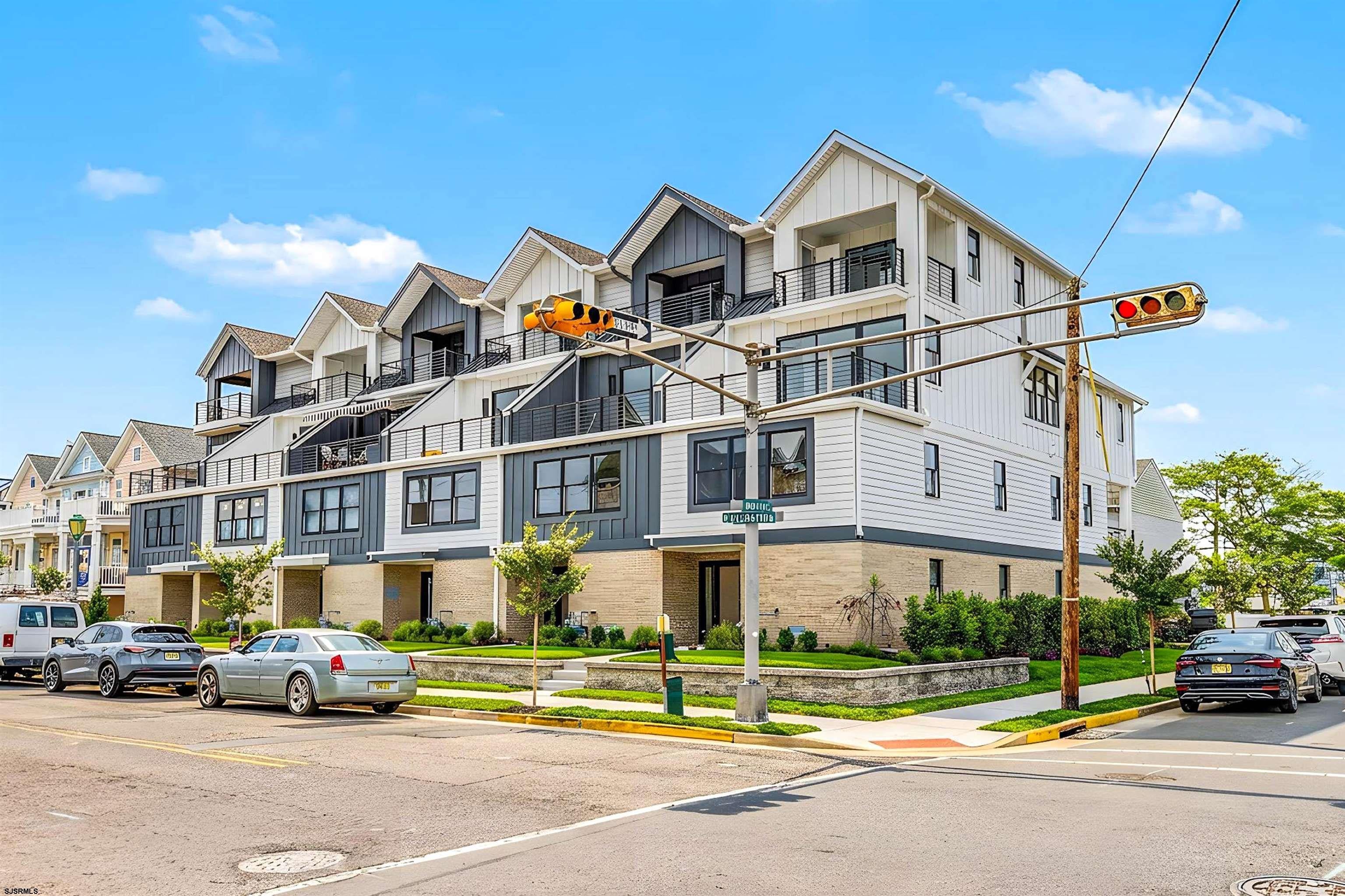 201 N Washington Ave 2