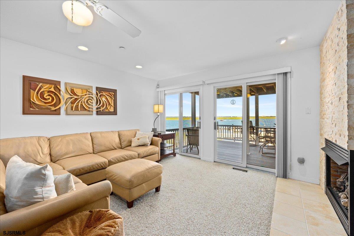 Ventnor, New Jersey 08406, United States, 2 Bedrooms Bedrooms, ,2 BathroomsBathrooms,Residential,Active,199019