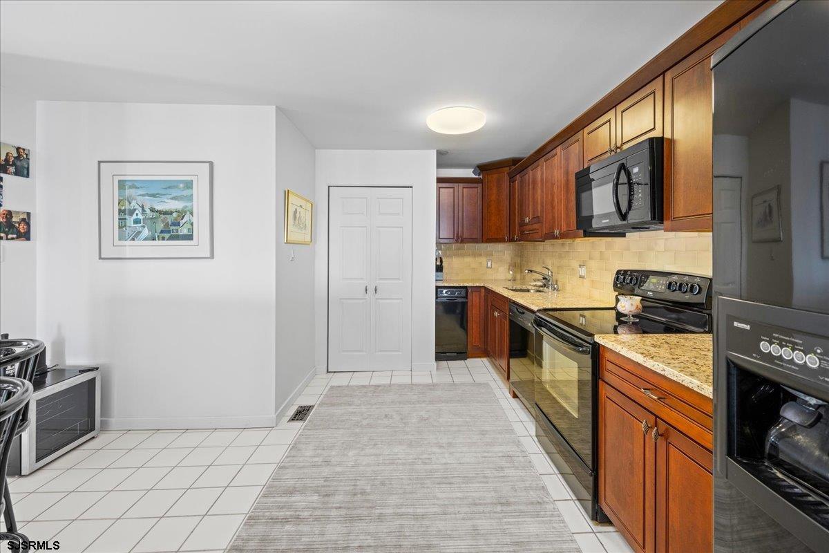 Ventnor, New Jersey 08406, United States, 2 Bedrooms Bedrooms, ,2 BathroomsBathrooms,Residential,Active,199019