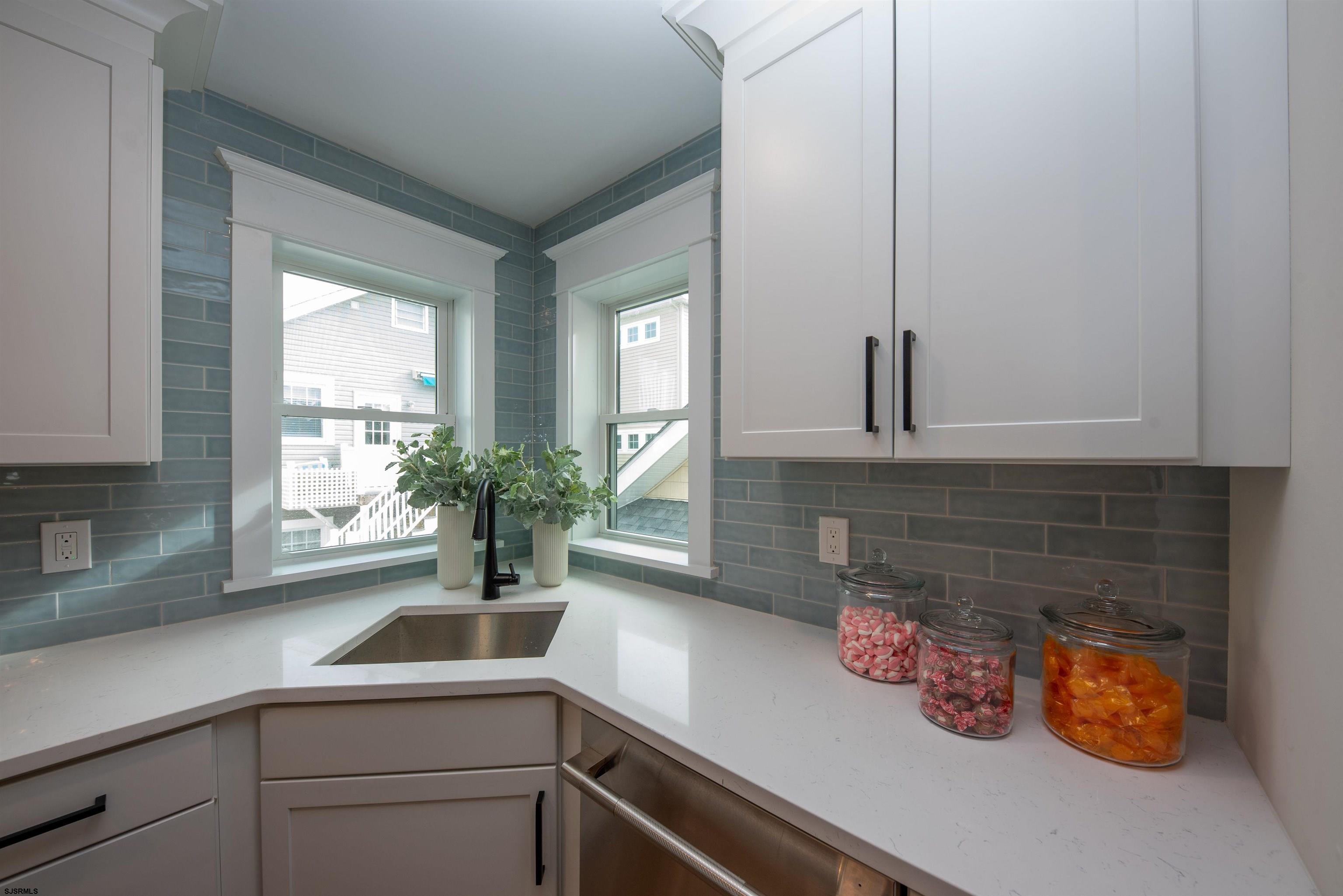 Ocean City, New Jersey 08226, United States, 3 Bedrooms Bedrooms, ,2 BathroomsBathrooms,Residential,Pending,34275