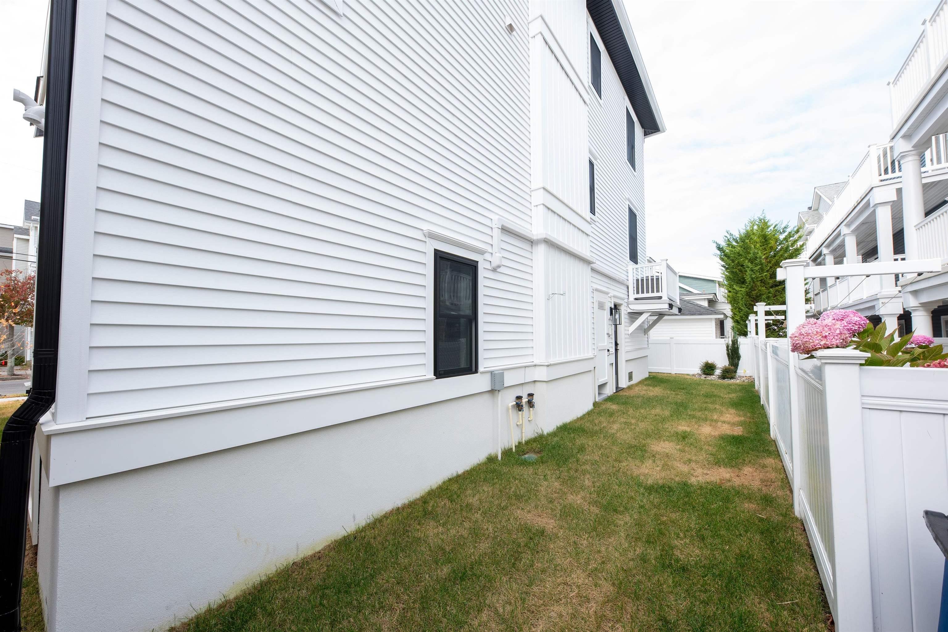 Ocean City, New Jersey 08226, United States, 3 Bedrooms Bedrooms, ,2 BathroomsBathrooms,Residential,Pending,34275