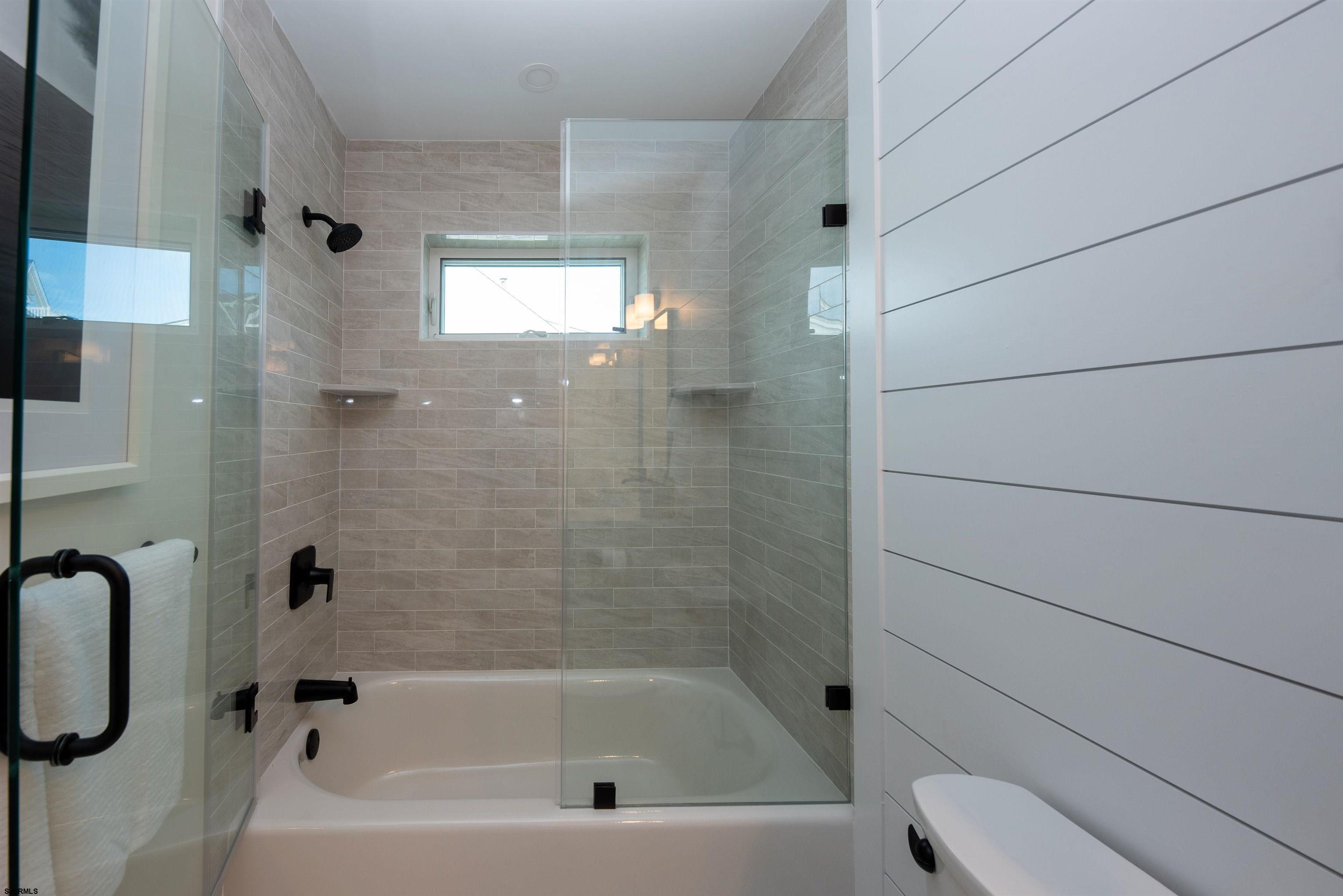 Ocean City, New Jersey 08226, United States, 3 Bedrooms Bedrooms, ,2 BathroomsBathrooms,Residential,Pending,34275