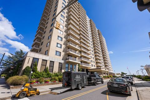 Photo of 5000 Boardwalk #1911, Ventnor, NJ 08406 (MLS # 600932)