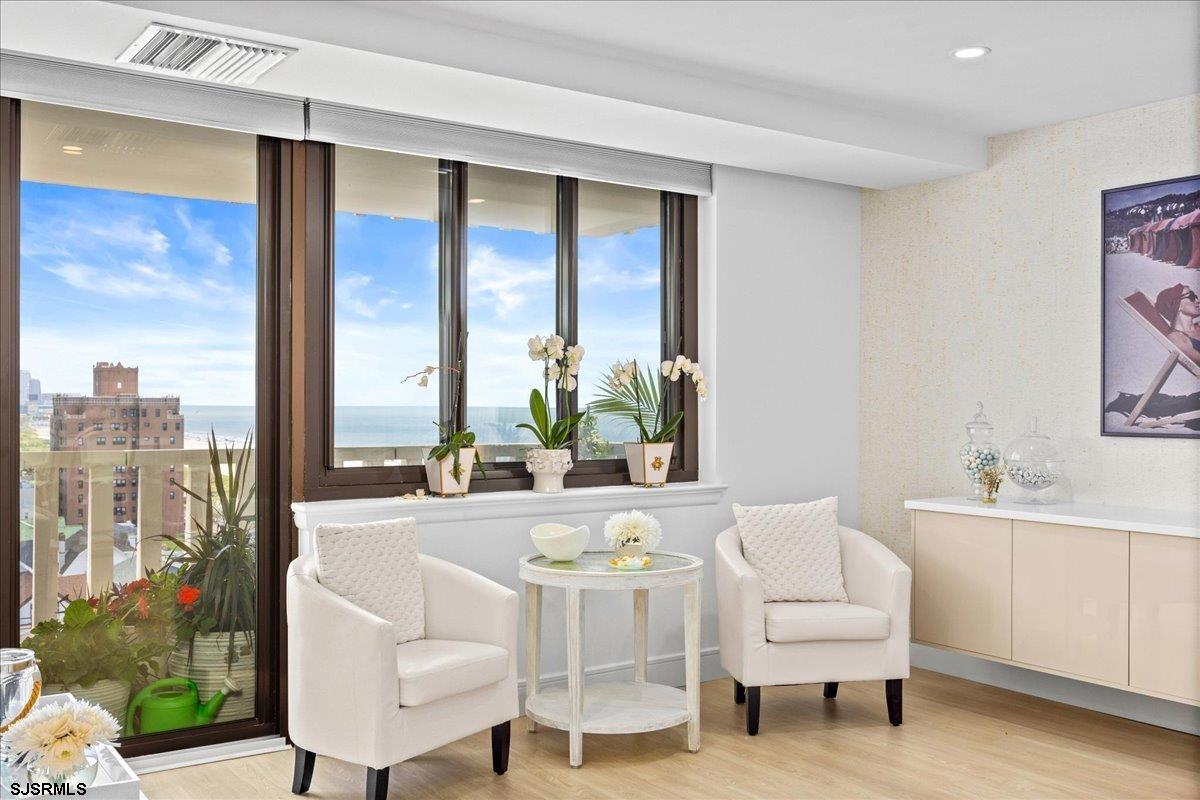 Atlantic City, New Jersey 08401, United States, 2 Bedrooms Bedrooms, ,2 BathroomsBathrooms,Residential,Active,193782