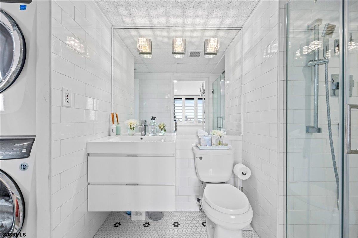 Atlantic City, New Jersey 08401, United States, 2 Bedrooms Bedrooms, ,2 BathroomsBathrooms,Residential,Active,193782