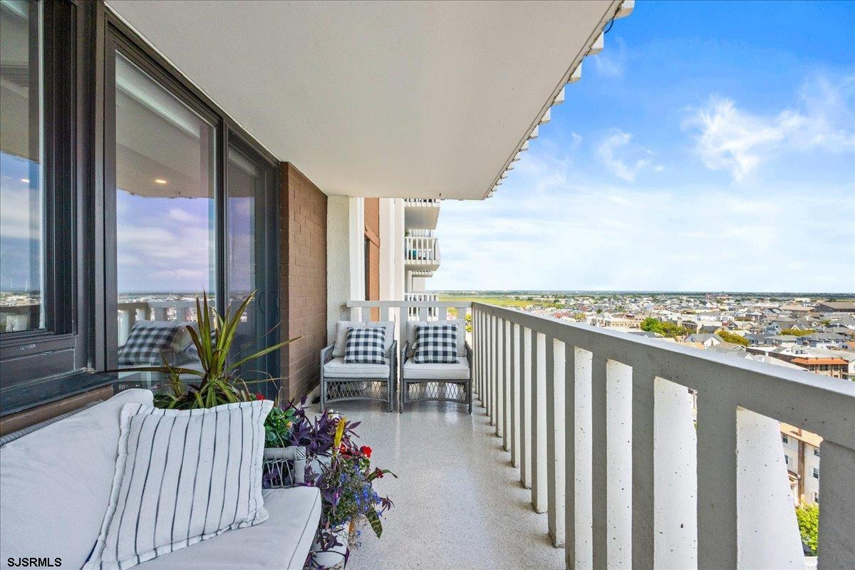 Atlantic City, New Jersey 08401, United States, 2 Bedrooms Bedrooms, ,2 BathroomsBathrooms,Residential,Active,193782