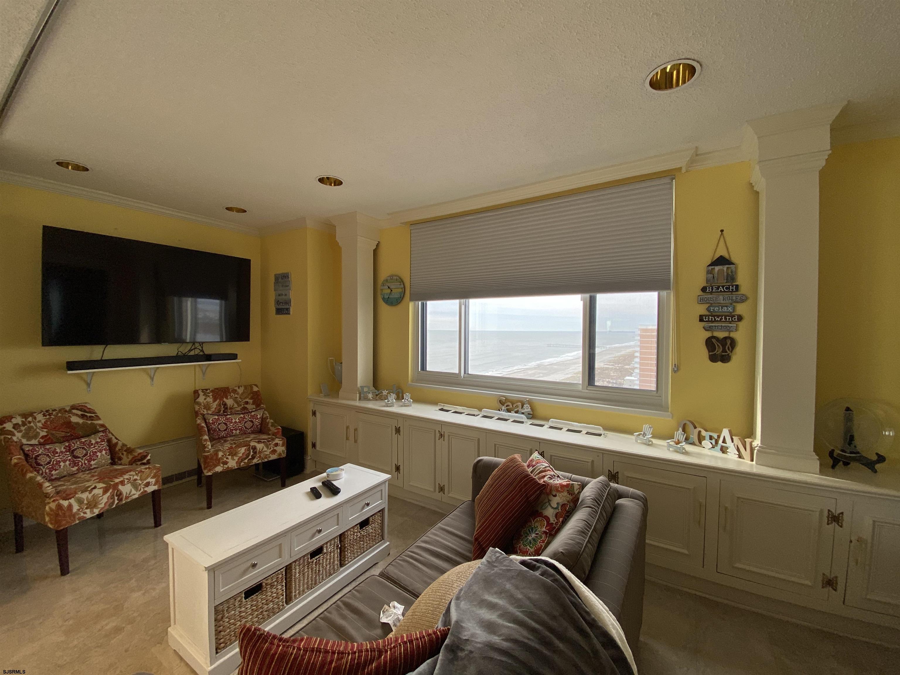 Ventnor, New Jersey 08406, United States, 2 Bedrooms Bedrooms, ,3 BathroomsBathrooms,Residential,Active,79483