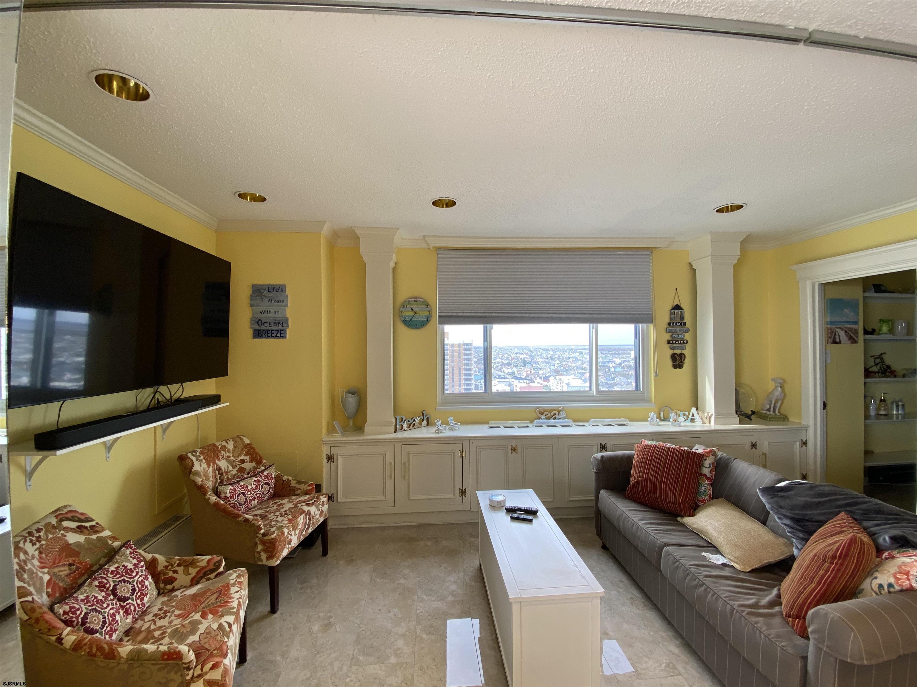 Ventnor, New Jersey 08406, United States, 2 Bedrooms Bedrooms, ,3 BathroomsBathrooms,Residential,Active,79483