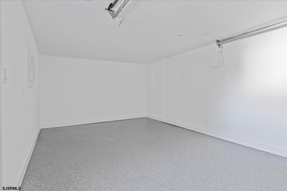 Ventnor, New Jersey 08406, United States, 5 Bedrooms Bedrooms, ,4 BathroomsBathrooms,Residential,Active,204982