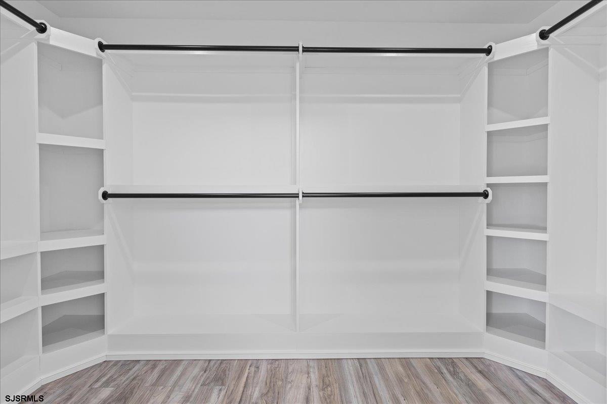 Ventnor, New Jersey 08406, United States, 5 Bedrooms Bedrooms, ,4 BathroomsBathrooms,Residential,Active,204982