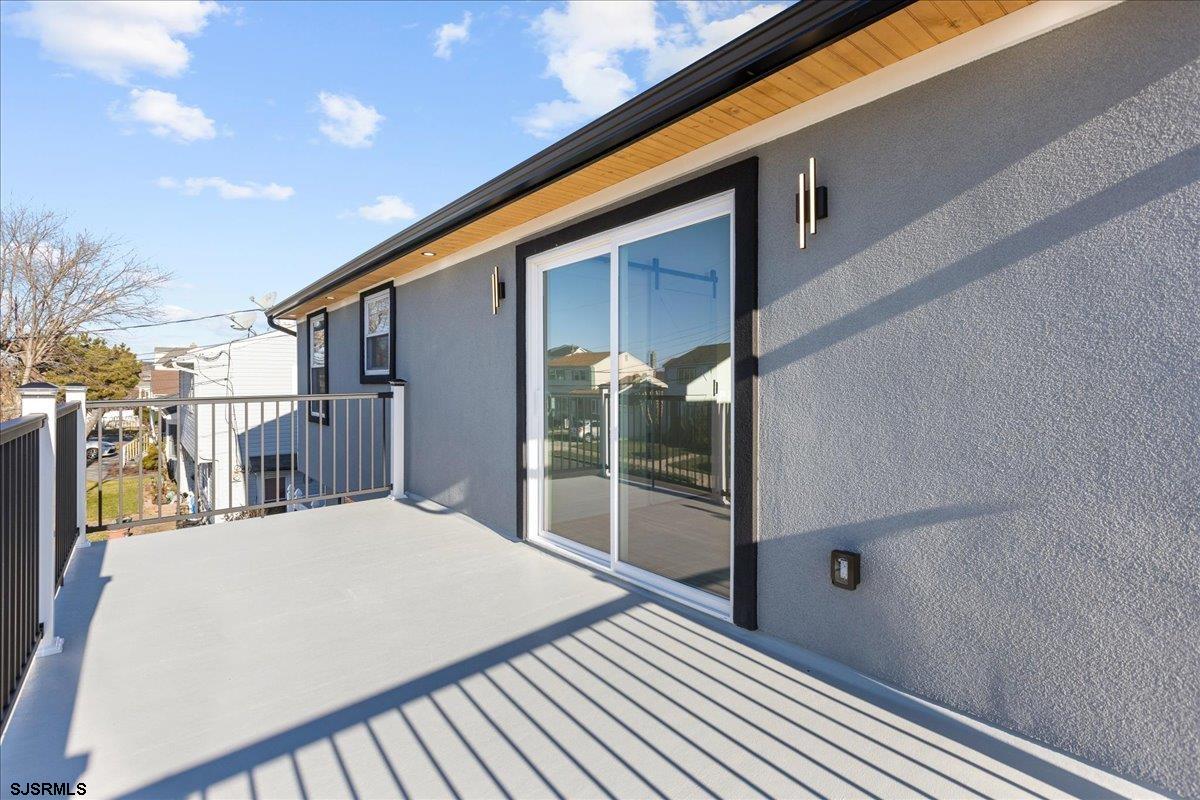 Ventnor, New Jersey 08406, United States, 5 Bedrooms Bedrooms, ,4 BathroomsBathrooms,Residential,Active,204982