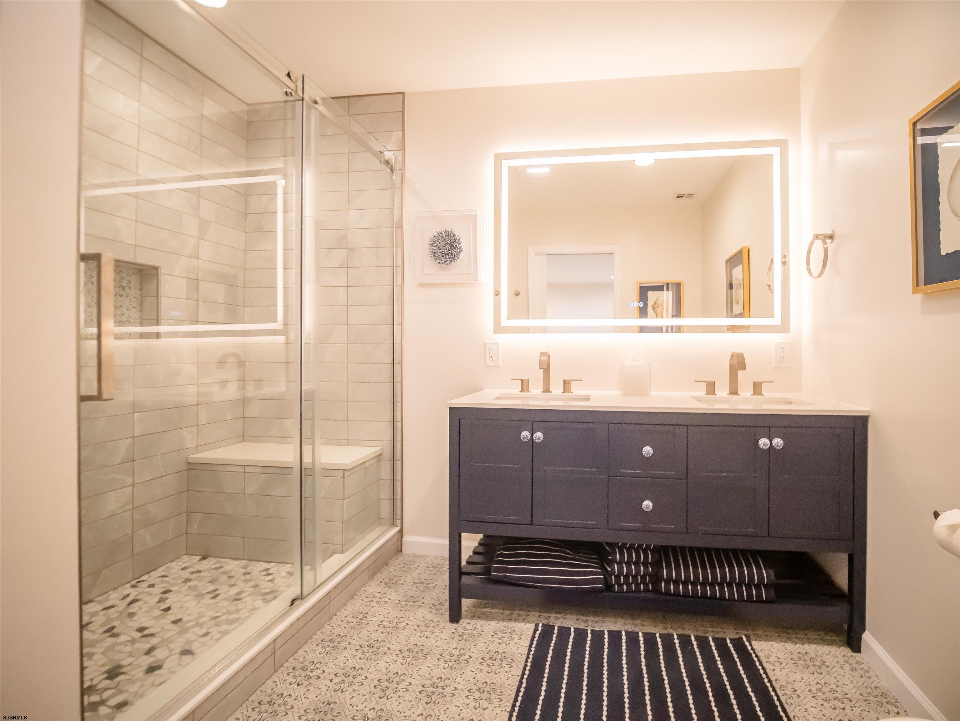 Ventnor, New Jersey 08406, United States, 3 Bedrooms Bedrooms, ,2 BathroomsBathrooms,Residential,Active,90343