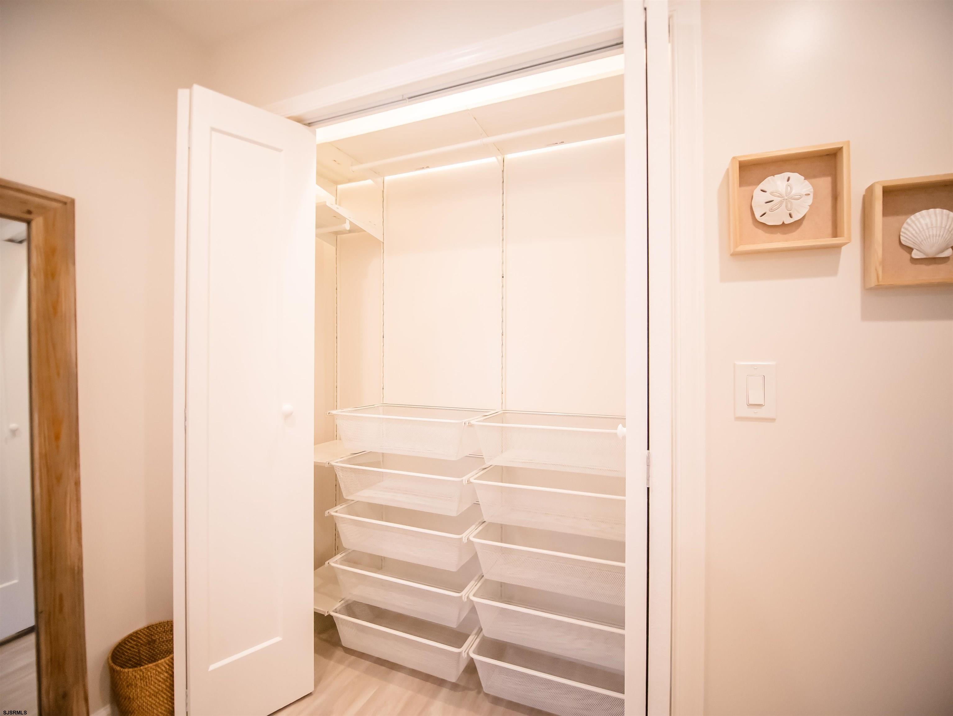 Ventnor, New Jersey 08406, United States, 3 Bedrooms Bedrooms, ,2 BathroomsBathrooms,Residential,Active,90343