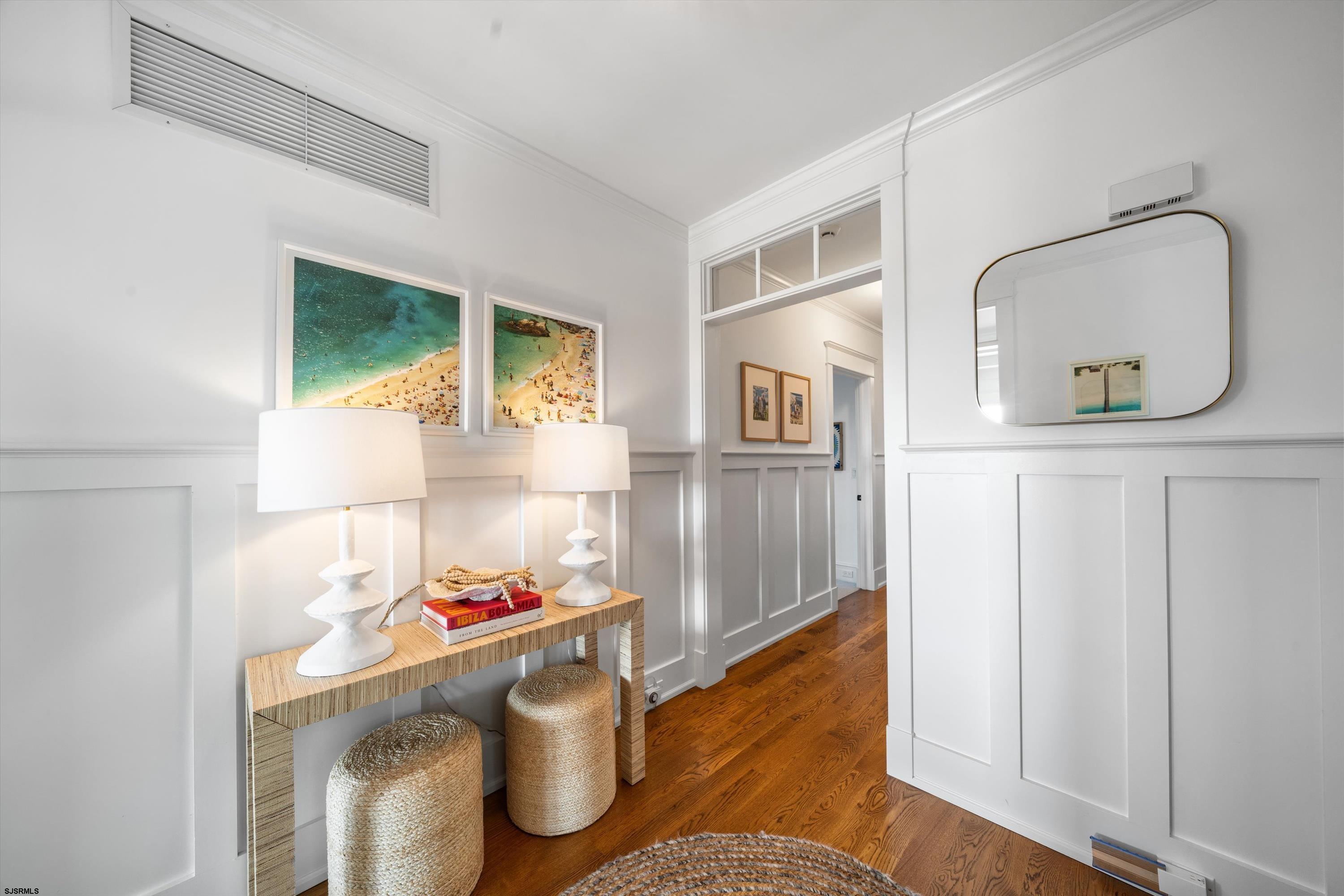 2637 Wesley 1st floor