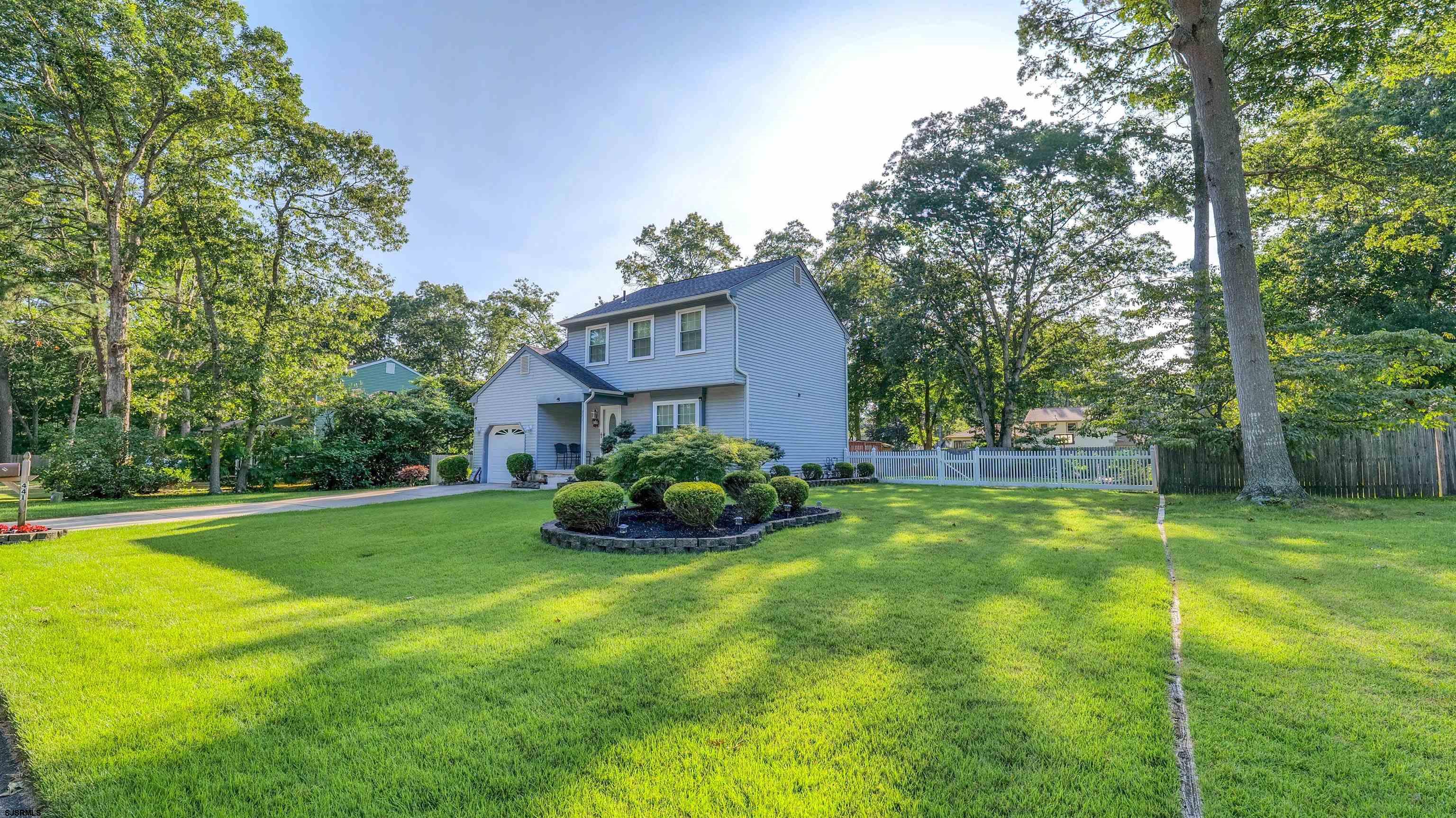 441 Vine Avenue